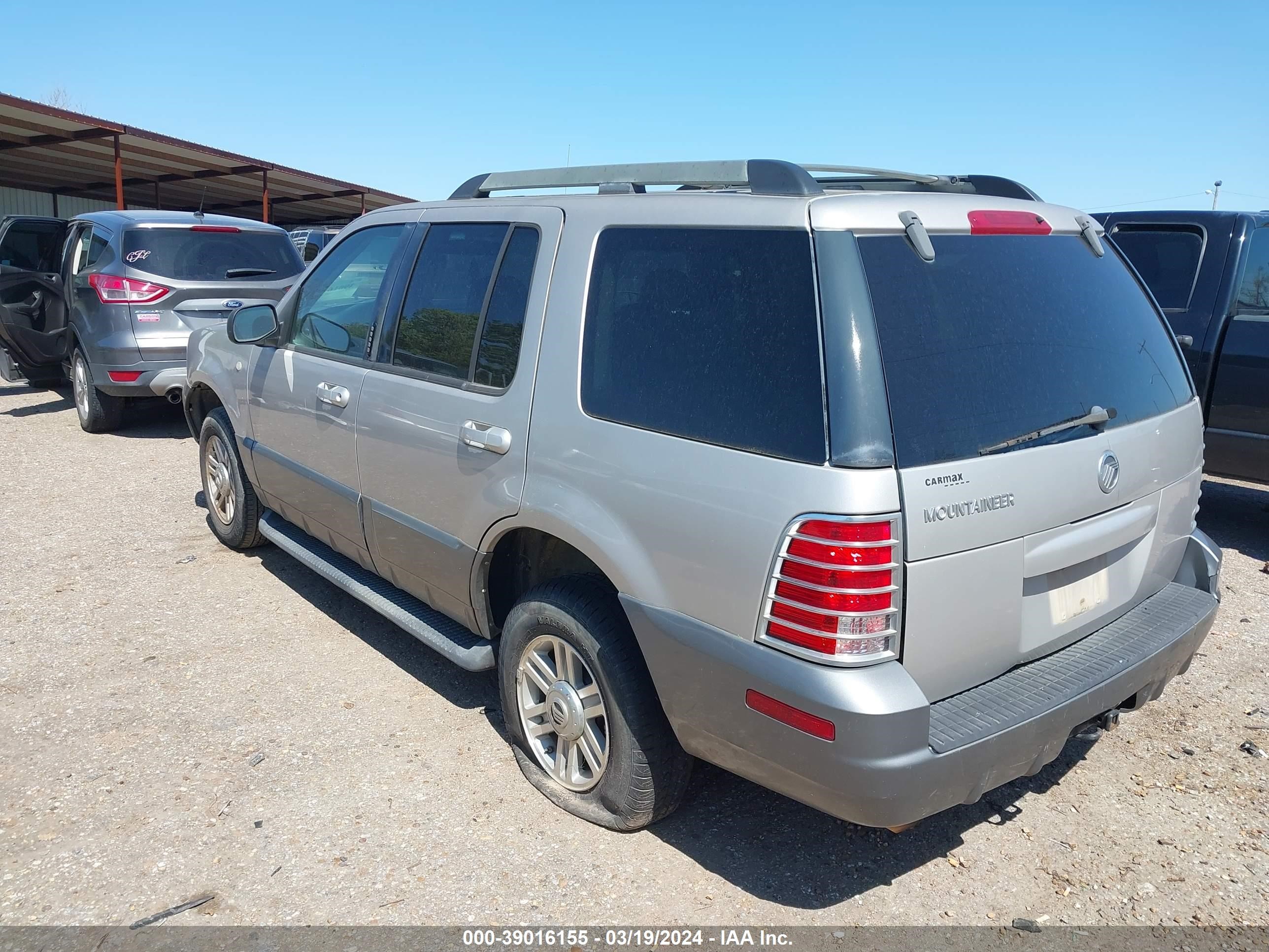 Photo 2 VIN: 4M2ZU66KX5UJ18462 - MERCURY MOUNTAINEER 