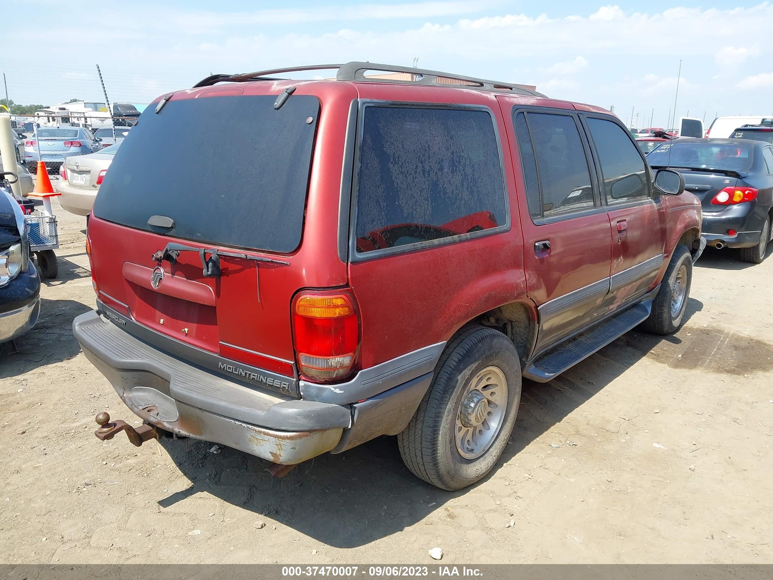 Photo 3 VIN: 4M2ZU66P6YUJ23772 - MERCURY MOUNTAINEER 