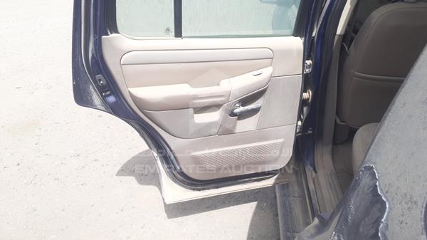 Photo 16 VIN: 4M2ZU86E05ZJ30211 - MERCURY MOUNTAINEER 