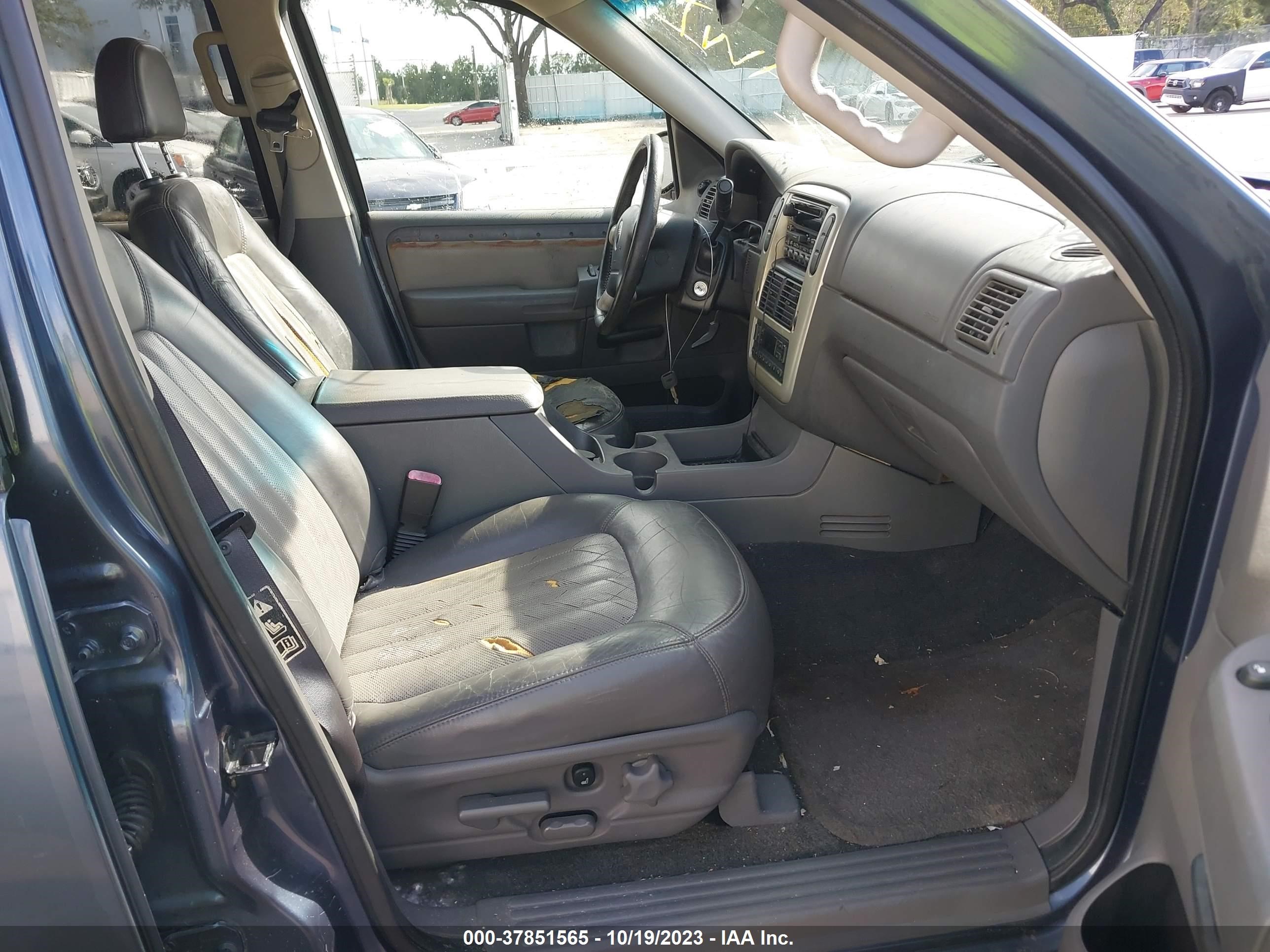 Photo 4 VIN: 4M2ZU86E32UJ18515 - MERCURY MOUNTAINEER 