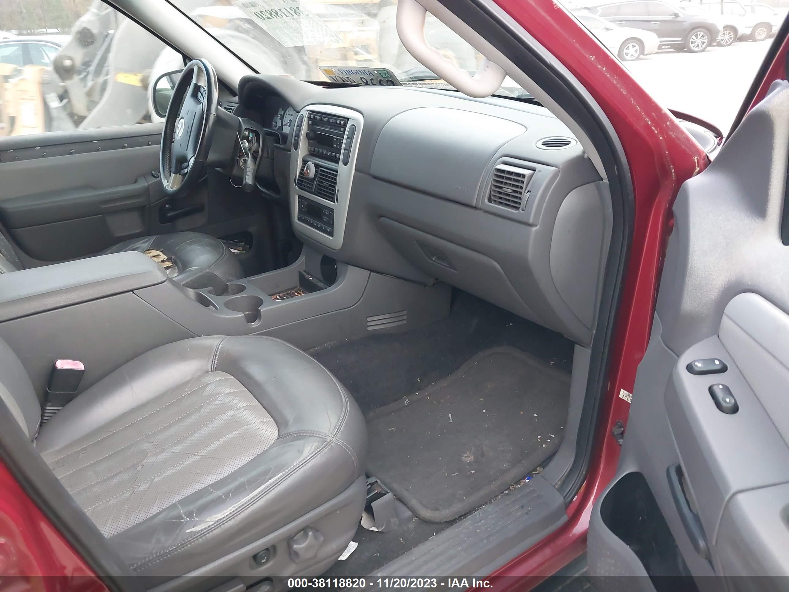 Photo 4 VIN: 4M2ZU86E52ZJ05803 - MERCURY MOUNTAINEER 