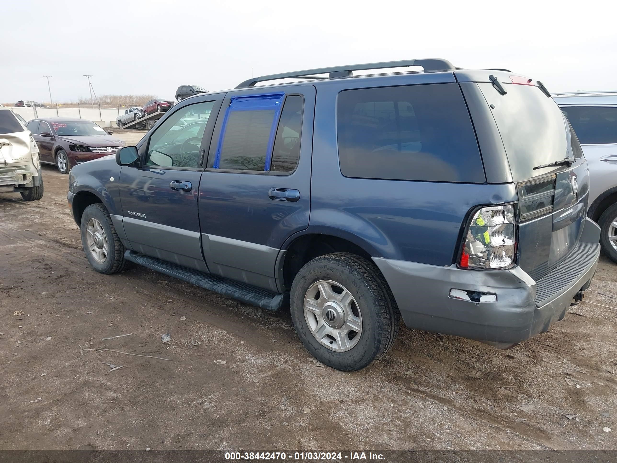 Photo 2 VIN: 4M2ZU86E52ZJ30846 - MERCURY MOUNTAINEER 