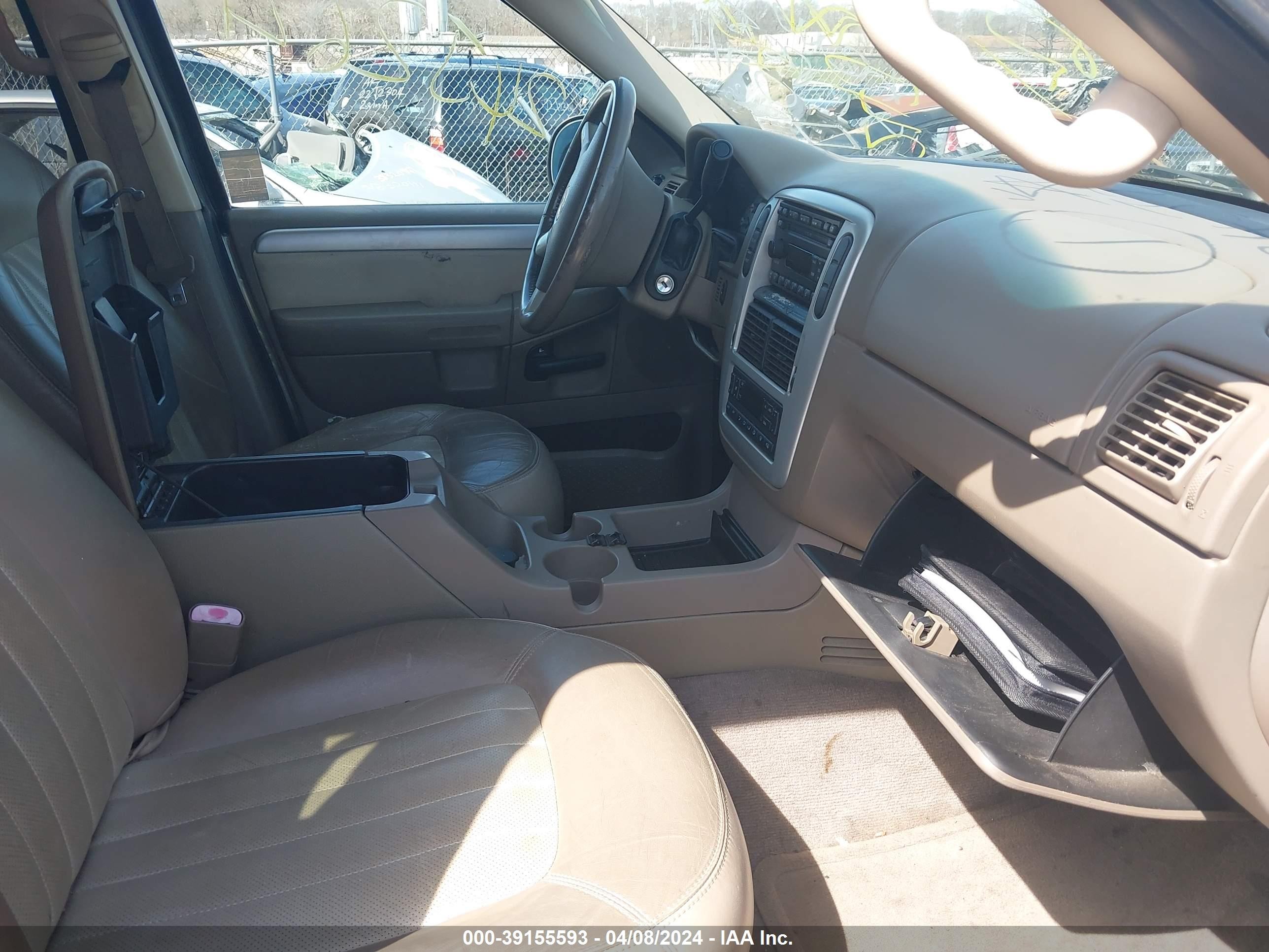 Photo 4 VIN: 4M2ZU86EX2UJ29916 - MERCURY MOUNTAINEER 