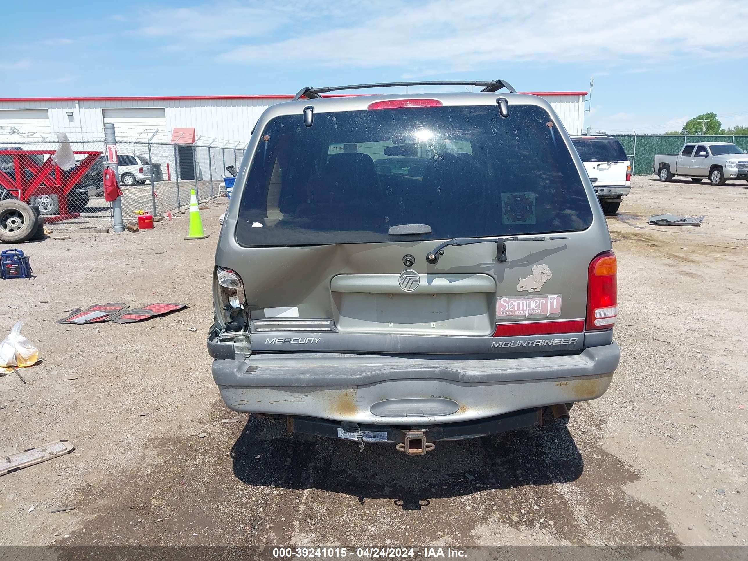 Photo 15 VIN: 4M2ZU86P4YUJ29551 - MERCURY MOUNTAINEER 