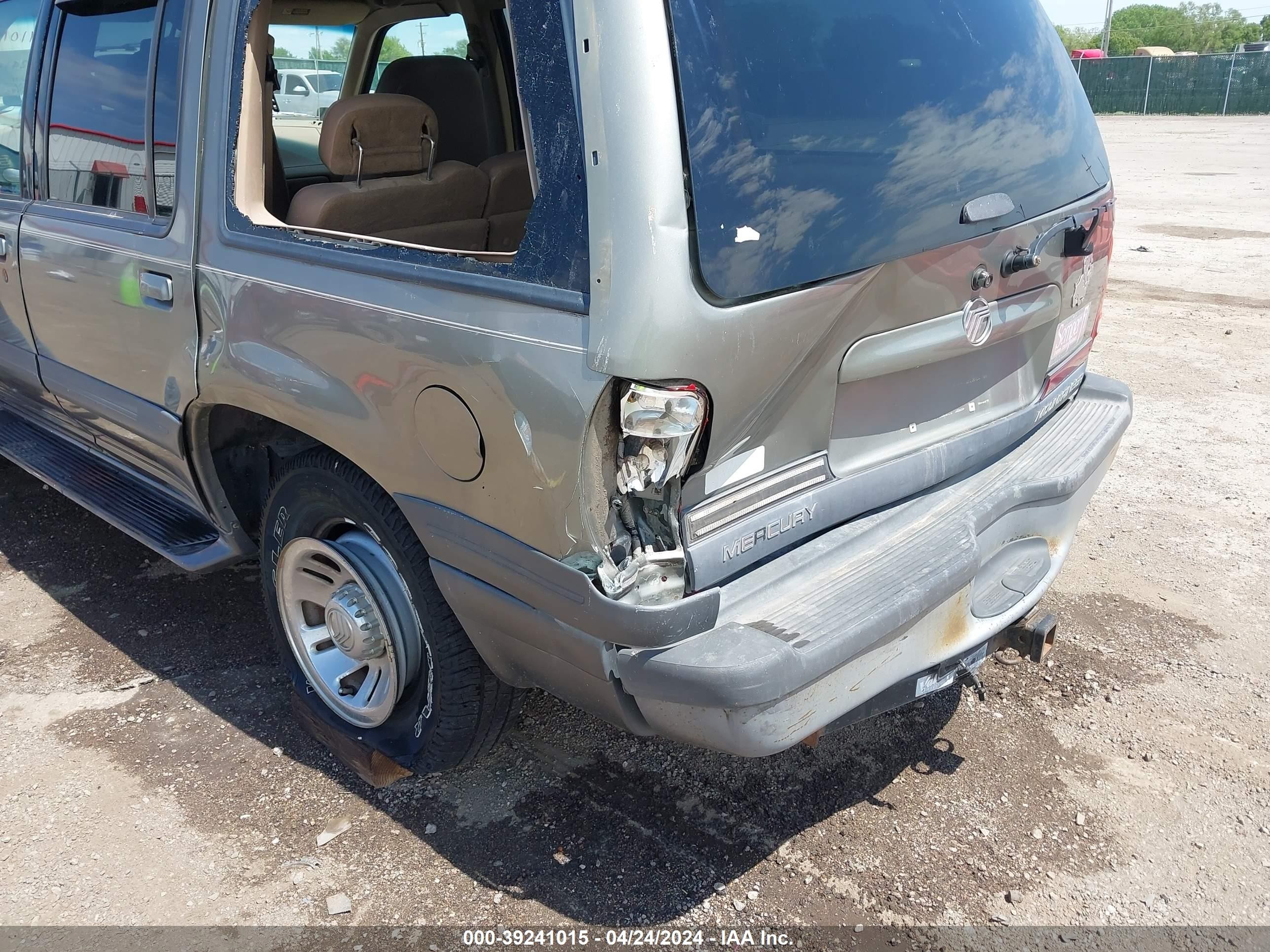 Photo 5 VIN: 4M2ZU86P4YUJ29551 - MERCURY MOUNTAINEER 