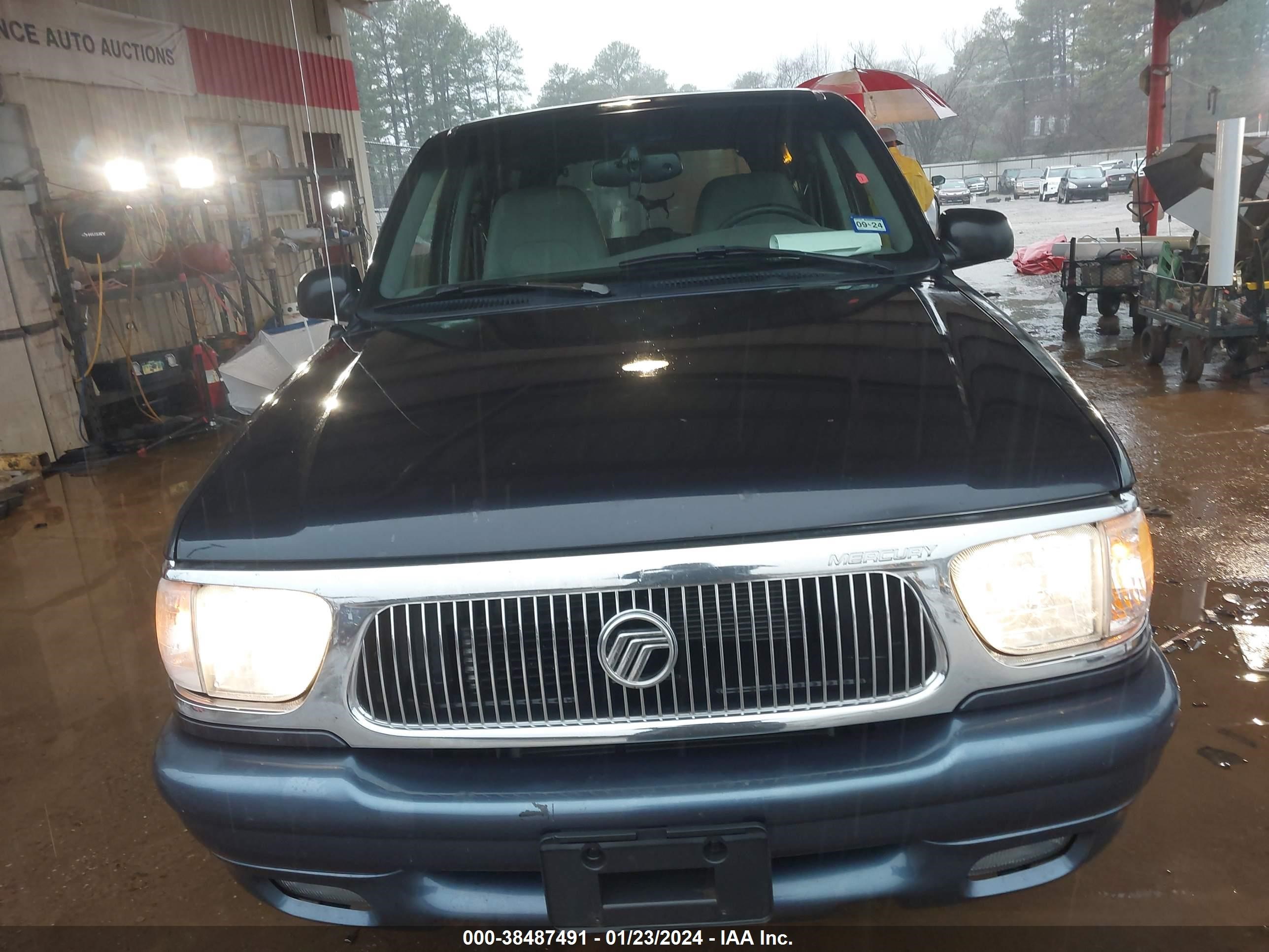 Photo 5 VIN: 4M2ZU86P5YUJ25055 - MERCURY MOUNTAINEER 