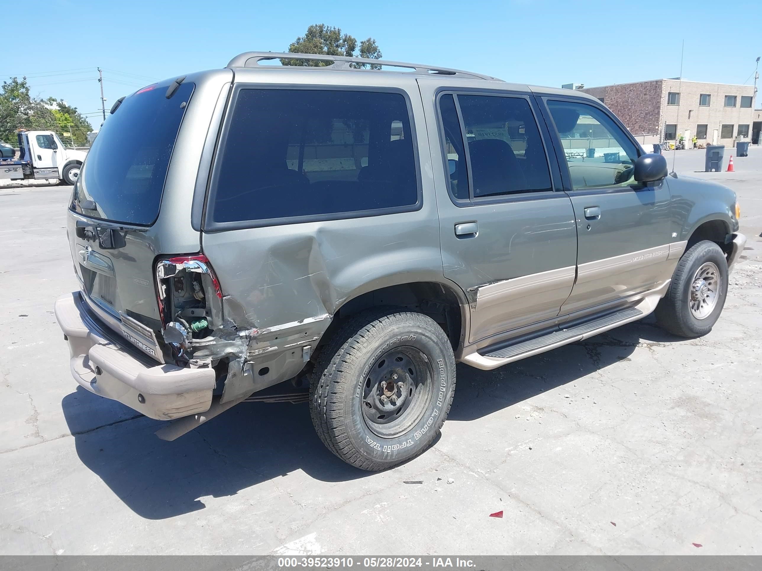 Photo 3 VIN: 4M2ZU86P7YUJ43248 - MERCURY MOUNTAINEER 