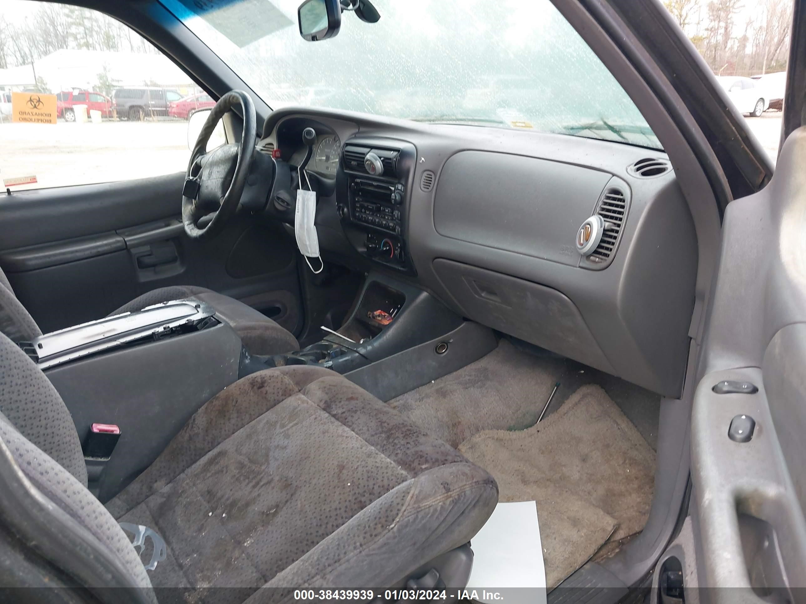 Photo 4 VIN: 4M2ZU86P91UJ05266 - MERCURY MOUNTAINEER 