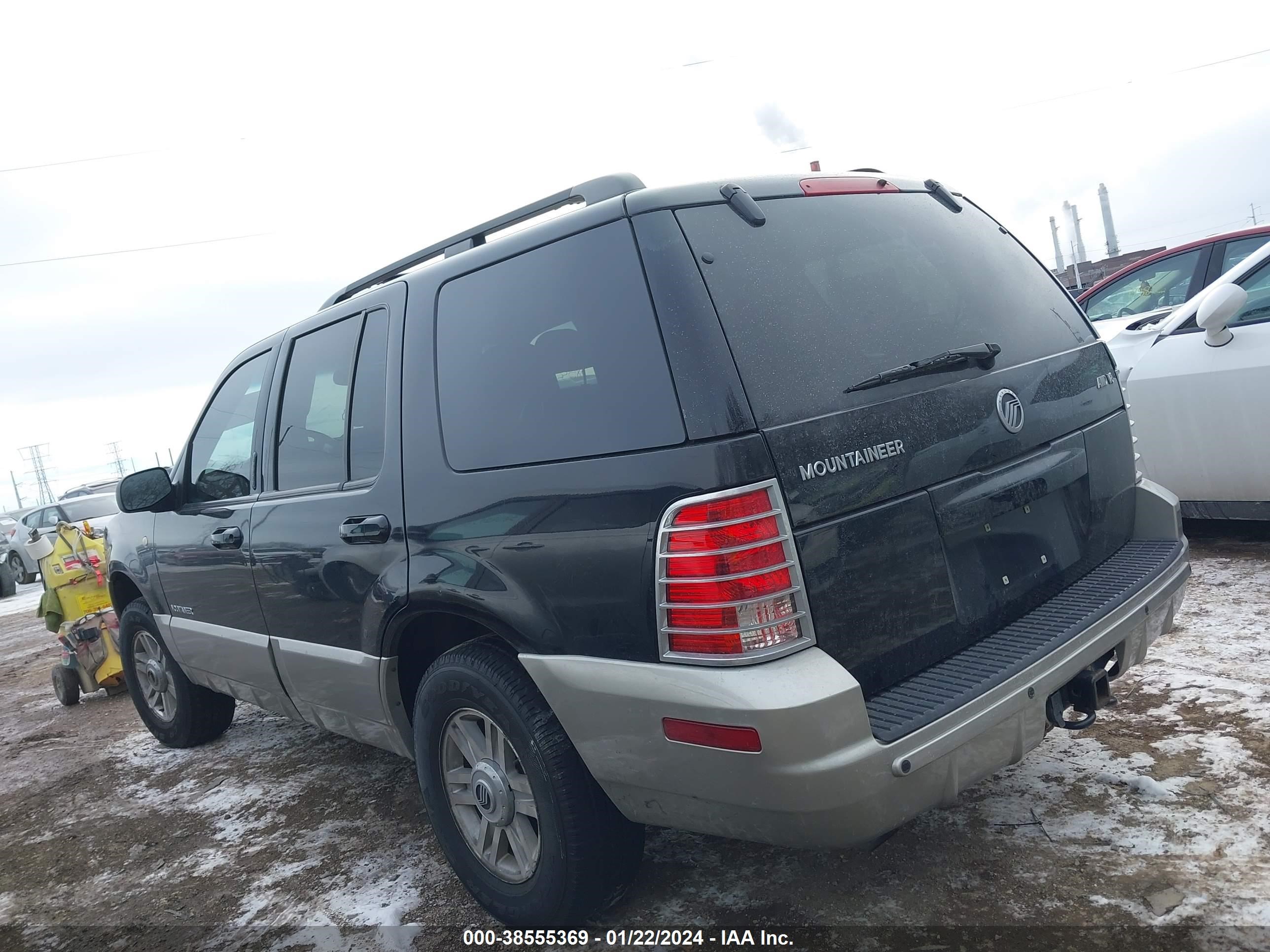 Photo 2 VIN: 4M2ZU86W22UJ20135 - MERCURY MOUNTAINEER 