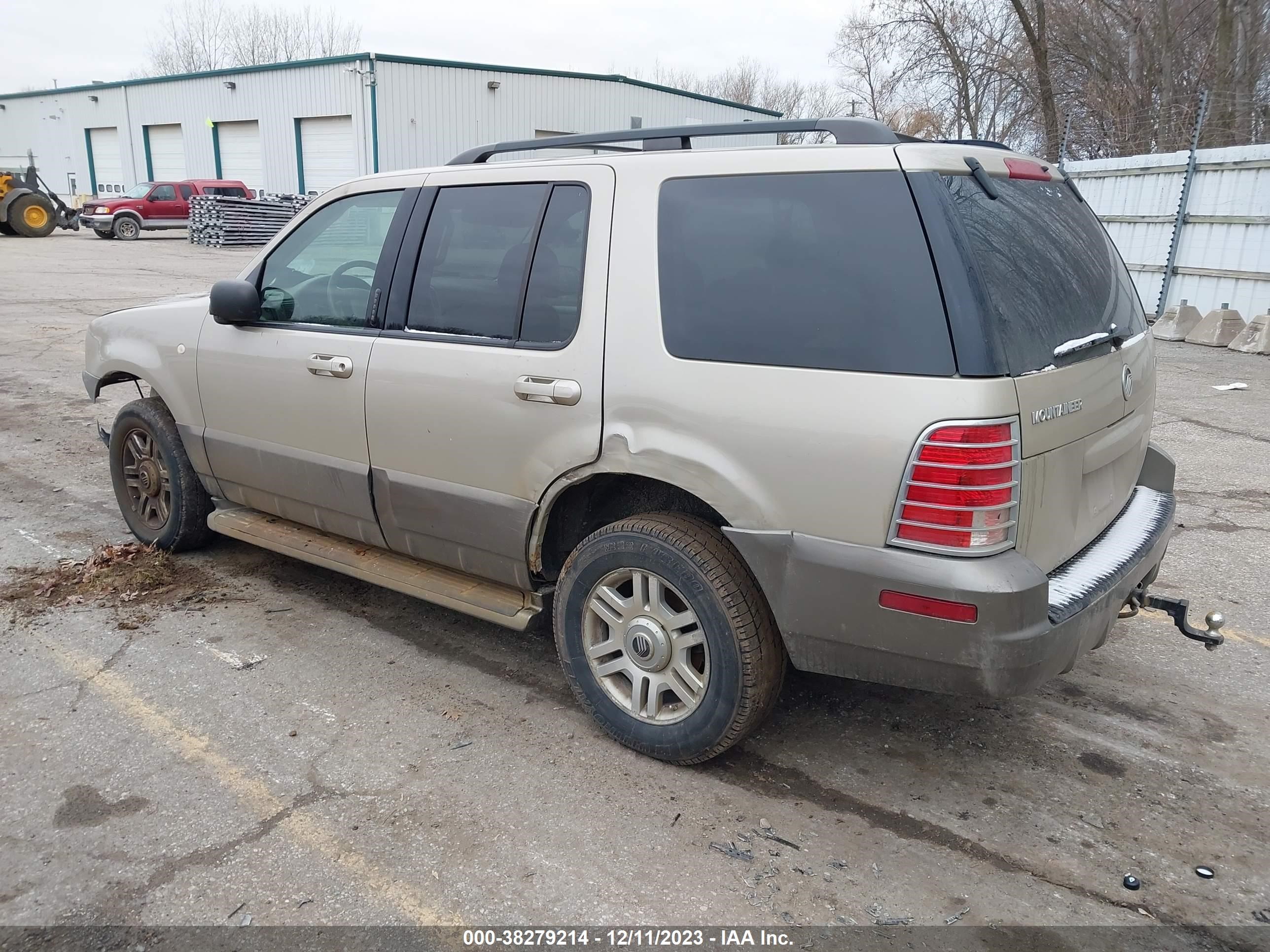 Photo 2 VIN: 4M2ZU86W54ZJ34486 - MERCURY MOUNTAINEER 