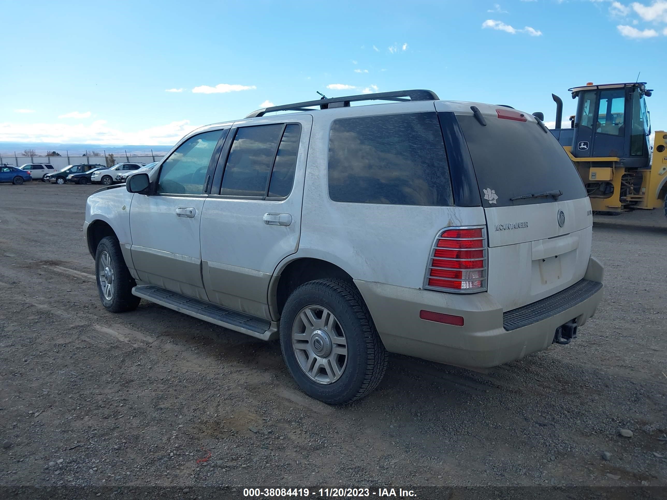 Photo 2 VIN: 4M2ZU86W64ZJ14425 - MERCURY MOUNTAINEER 