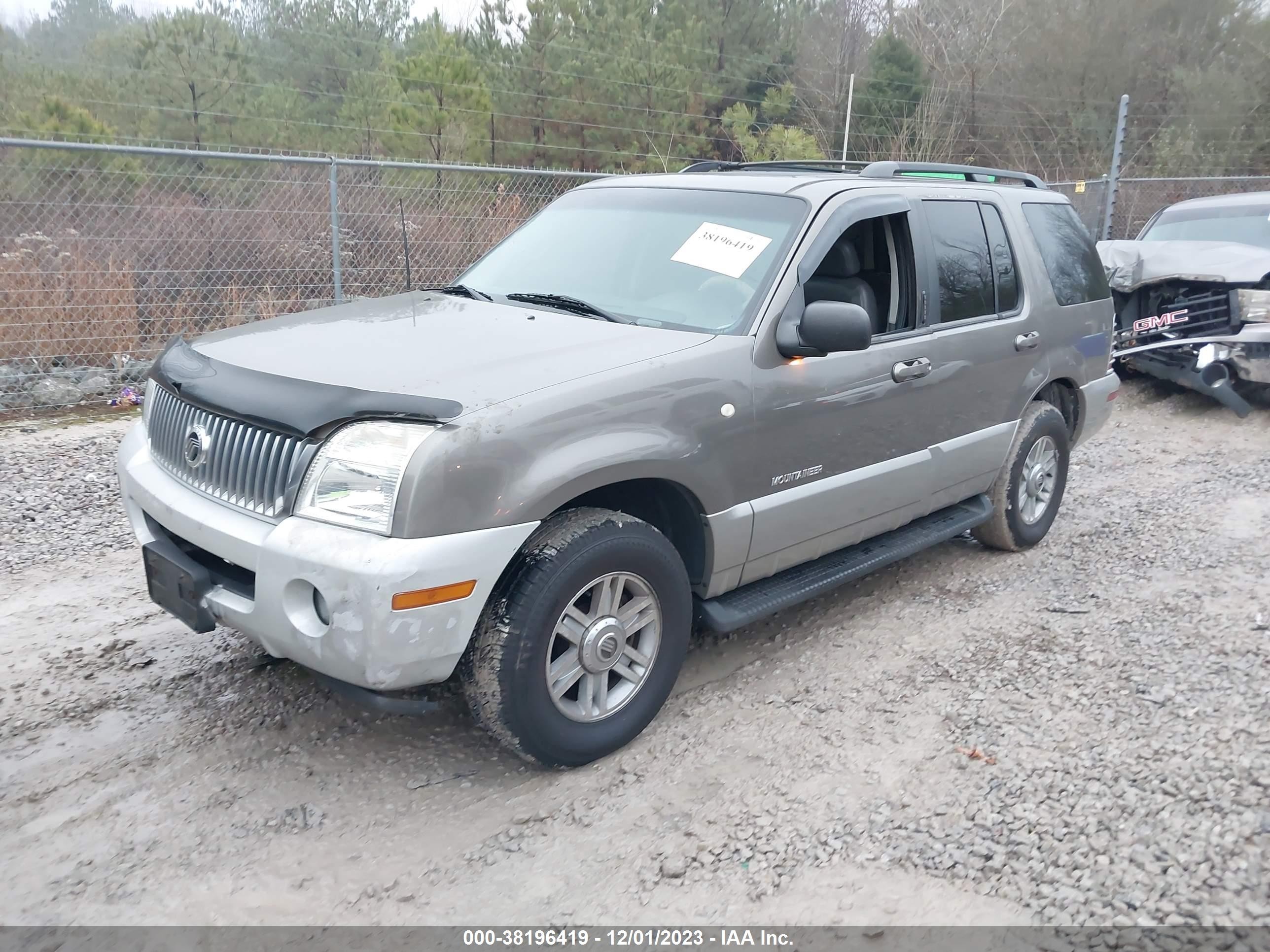 Photo 1 VIN: 4M2ZU86W92ZJ28185 - MERCURY MOUNTAINEER 