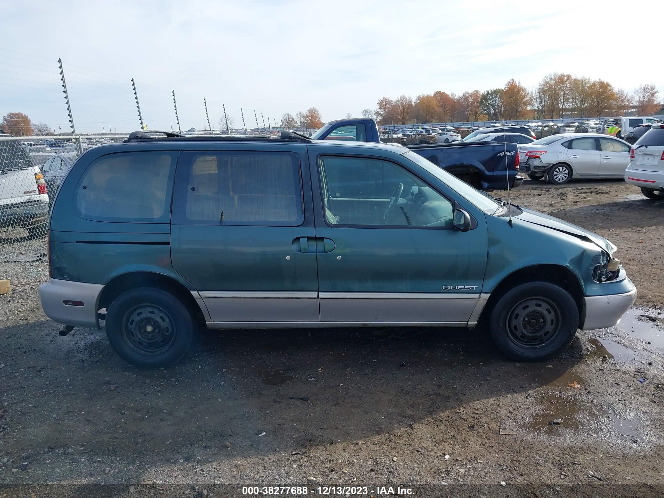 Photo 12 VIN: 4N2DN11W9TD813777 - NISSAN QUEST 