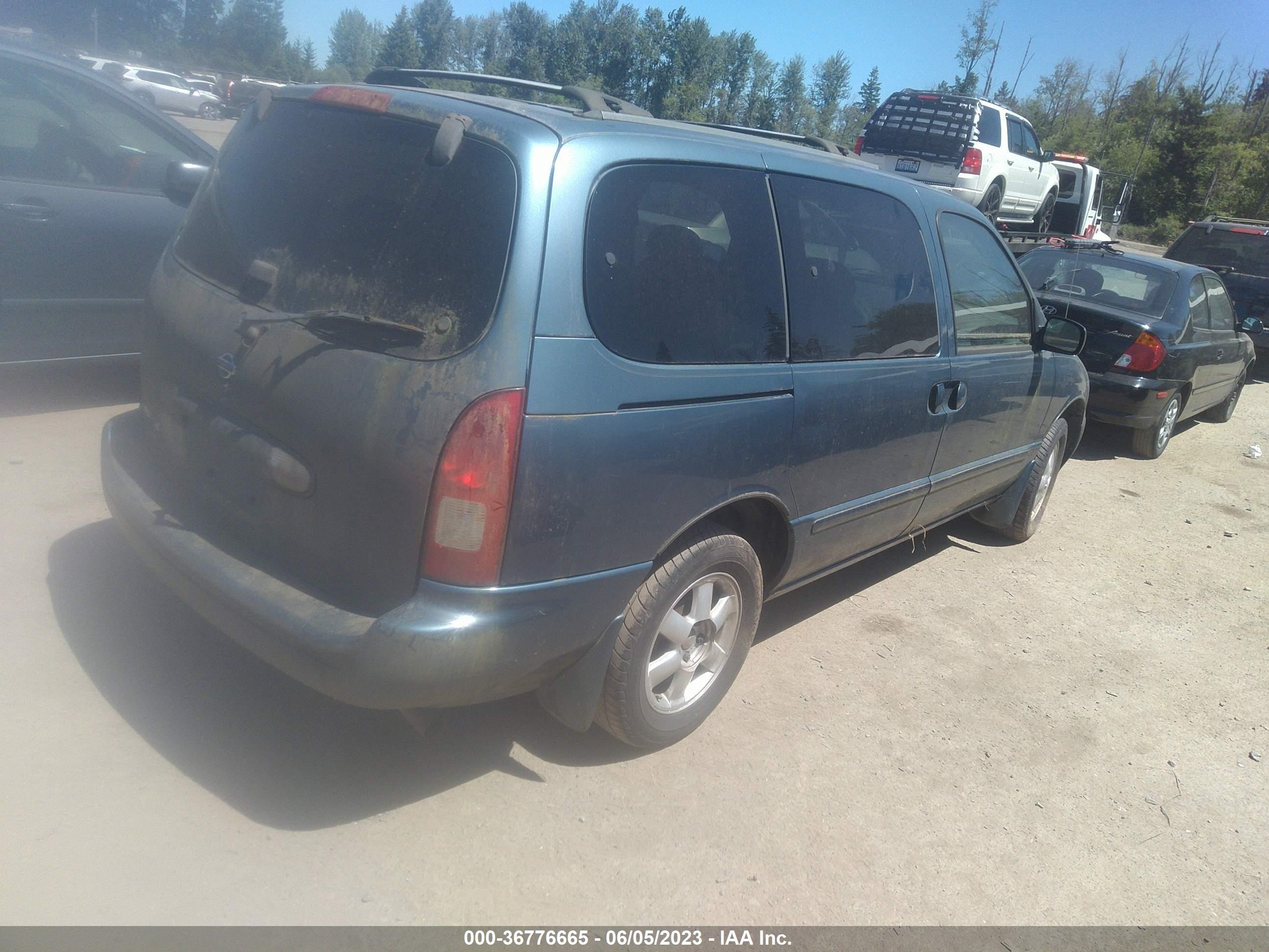 Photo 3 VIN: 4N2ZN16T21D812715 - NISSAN QUEST 