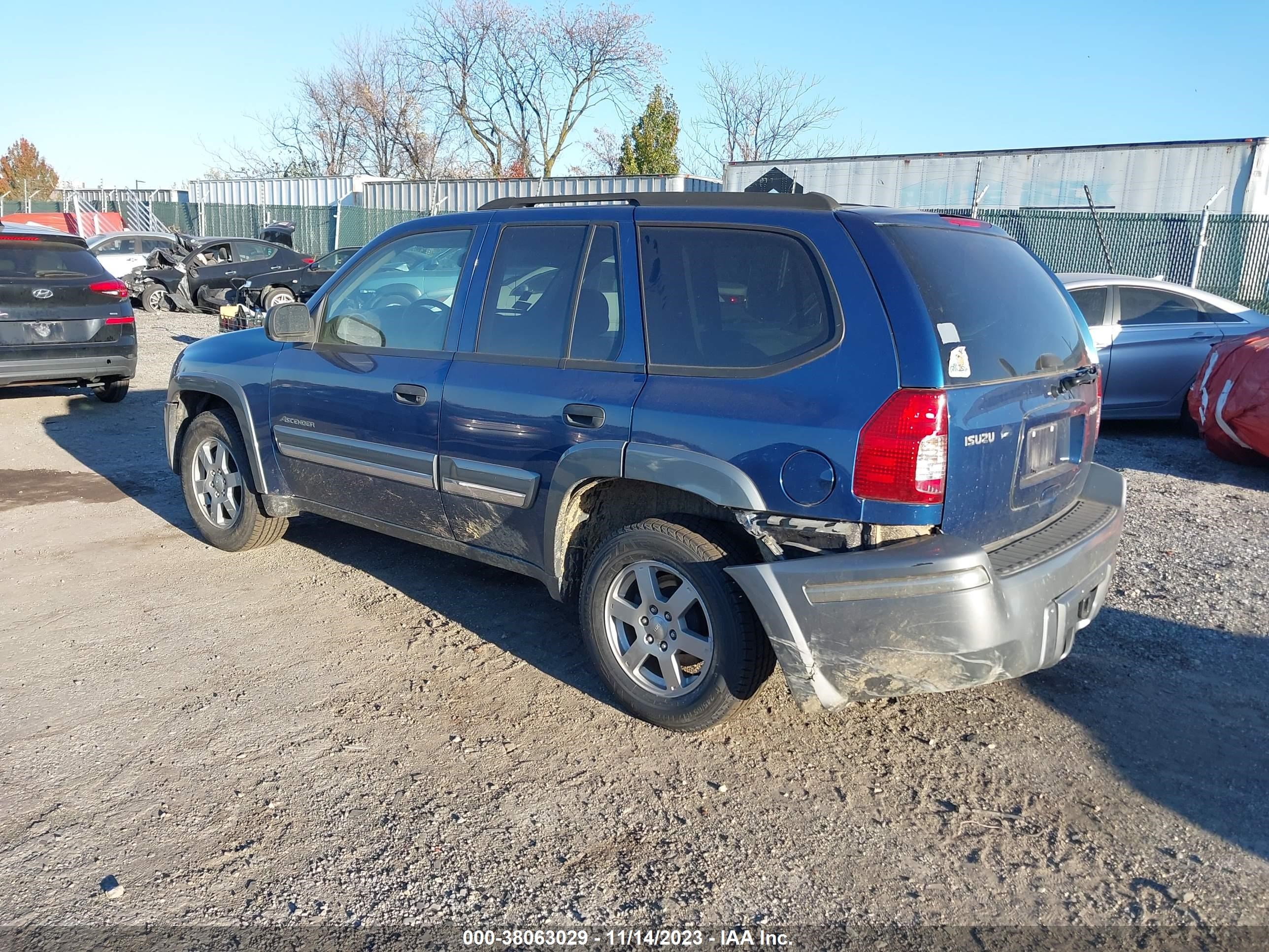 Photo 2 VIN: 4NUDT13S052701892 - ISUZU ASCENDER 