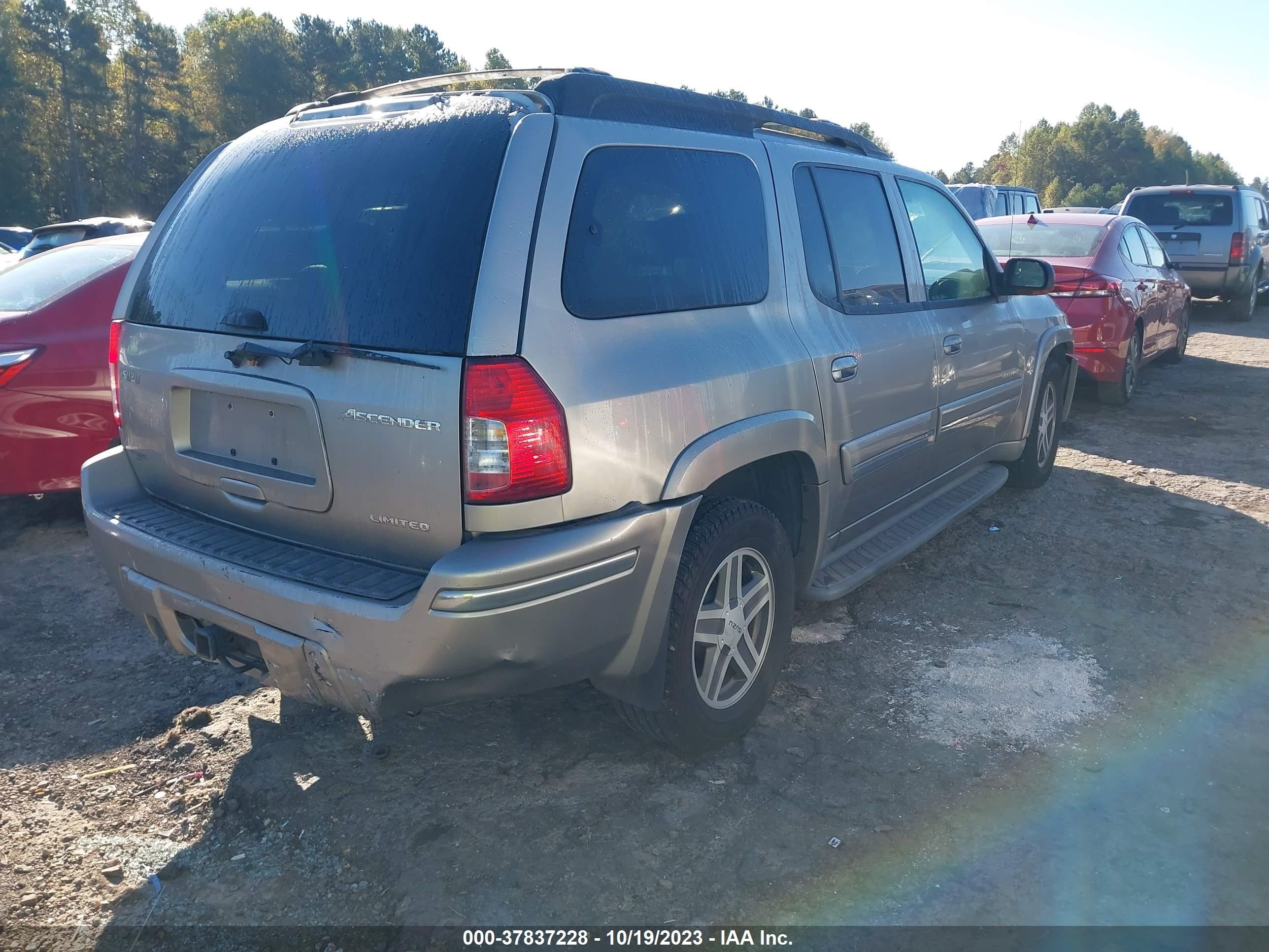 Photo 3 VIN: 4NUES16P236100715 - ISUZU ASCENDER 