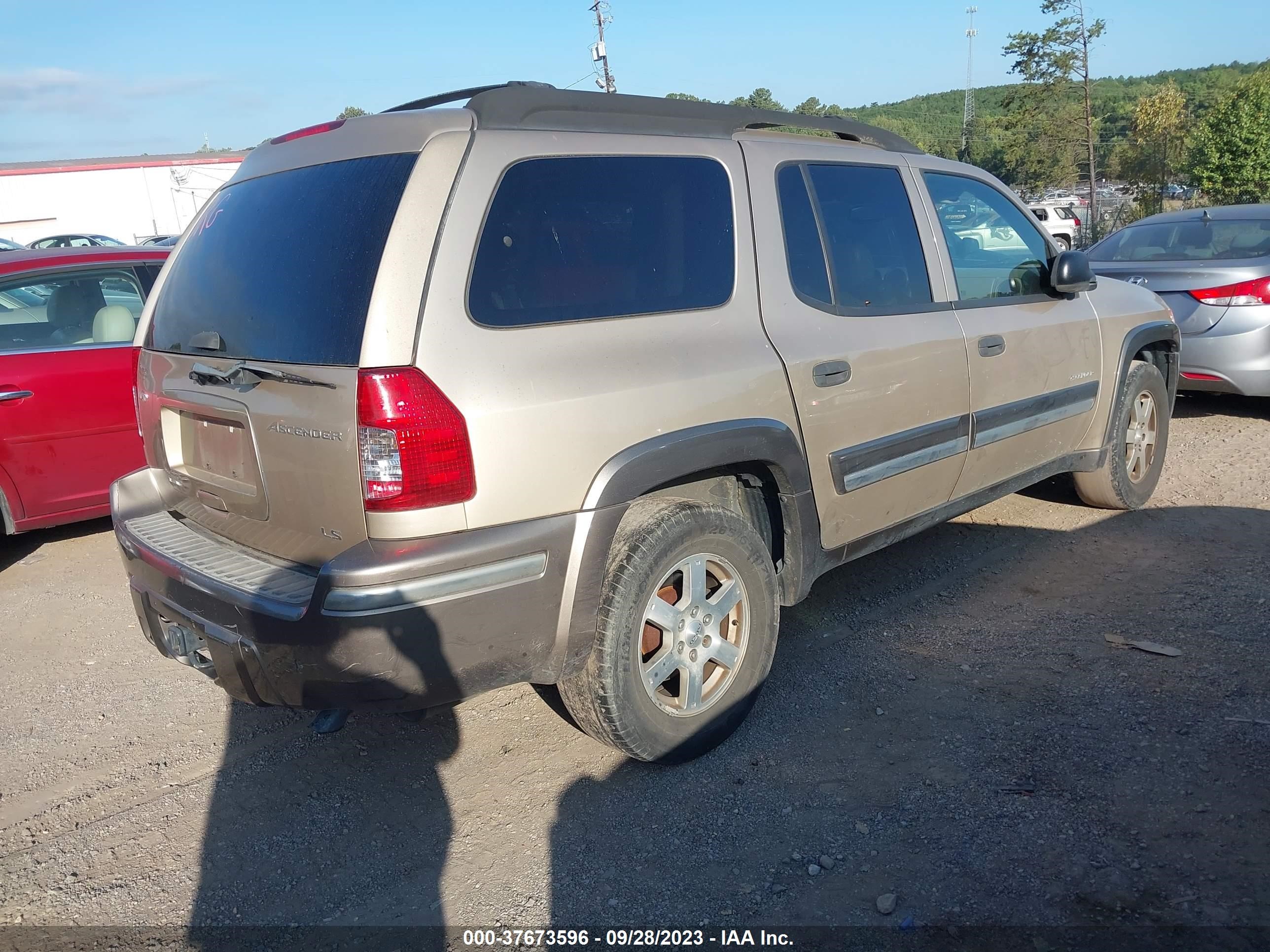 Photo 3 VIN: 4NUES16SX46701683 - ISUZU ASCENDER 