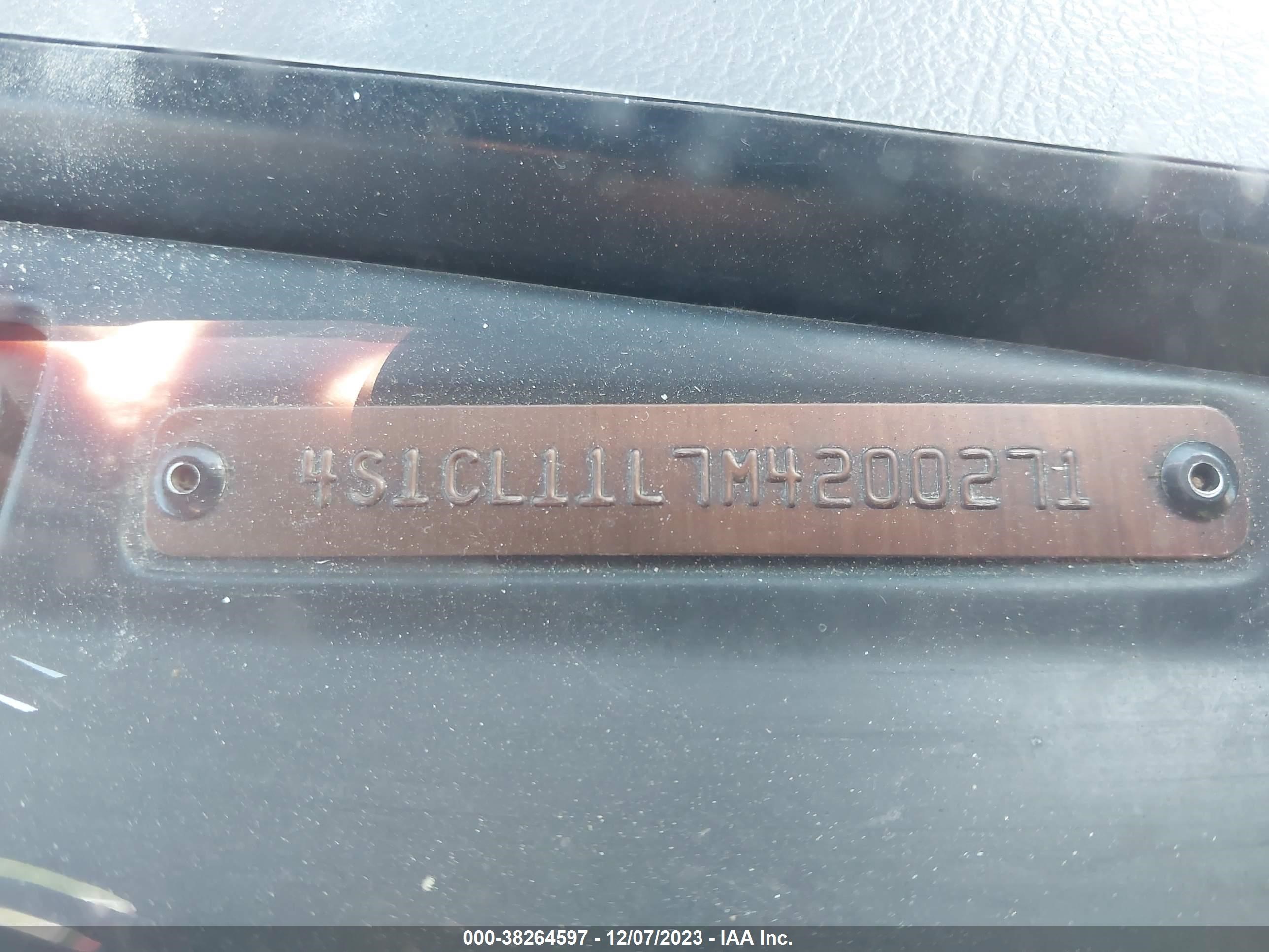 Photo 8 VIN: 4S1CL11L7M4200271 - ISUZU NULL 