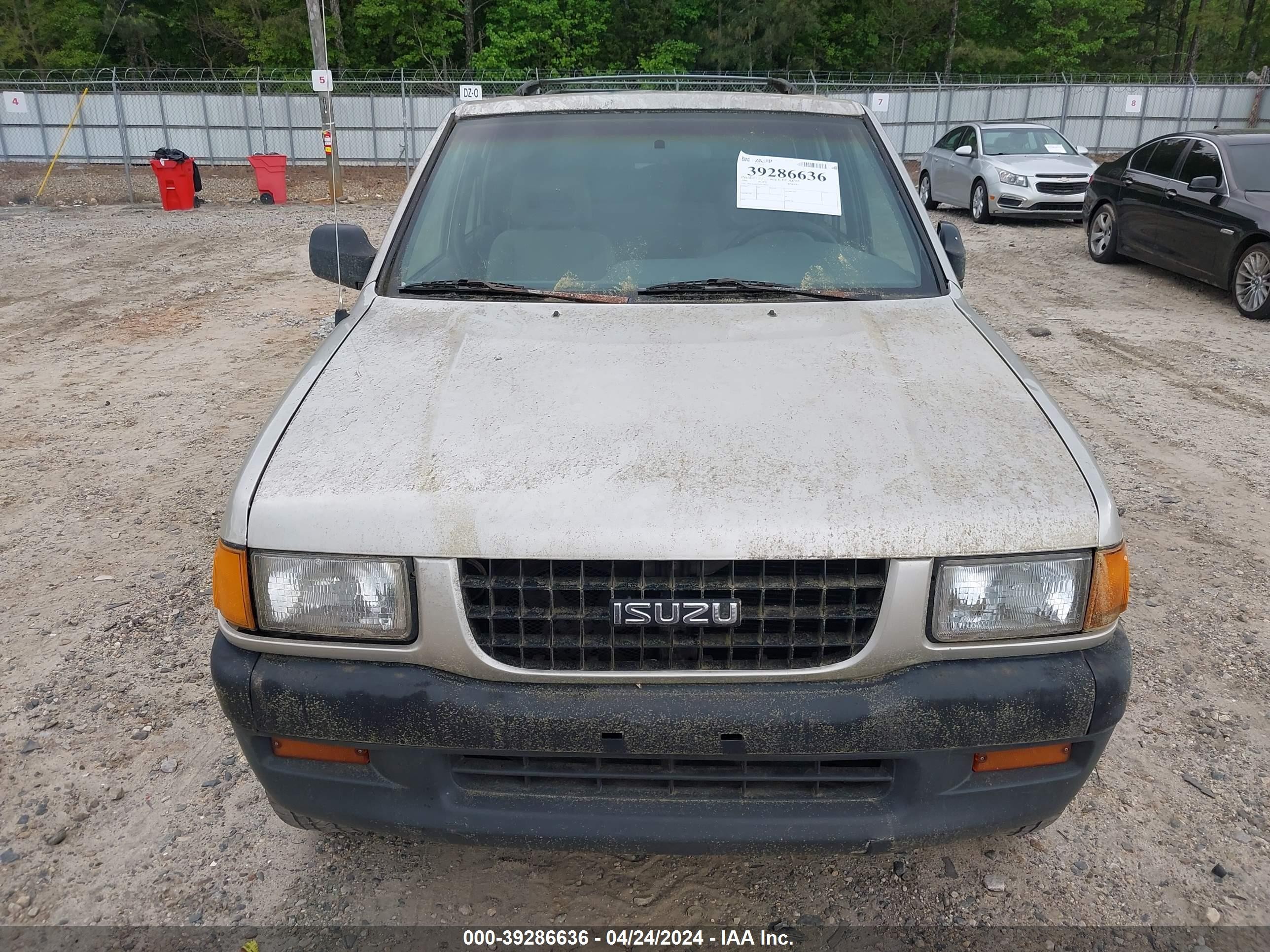 Photo 5 VIN: 4S2CK58V2T4338618 - ISUZU RODEO 