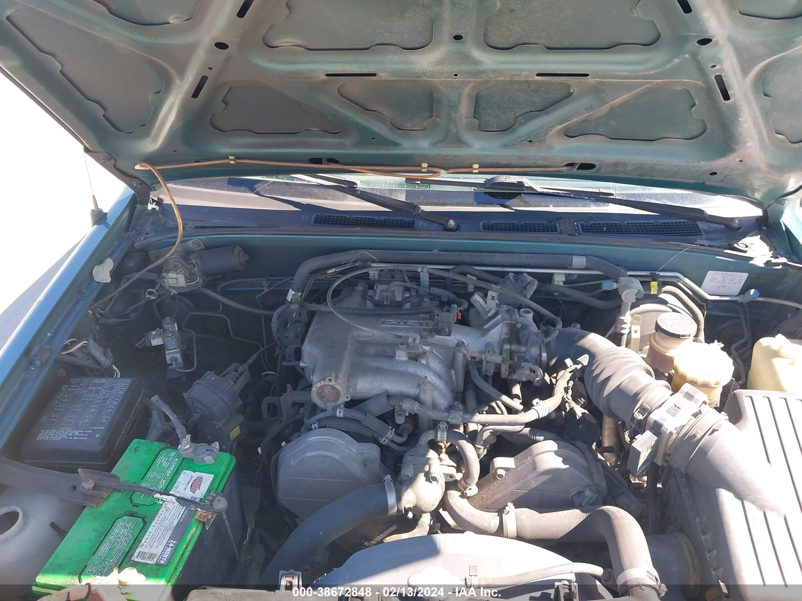 Photo 9 VIN: 4S2CK58V6T4312748 - ISUZU RODEO 