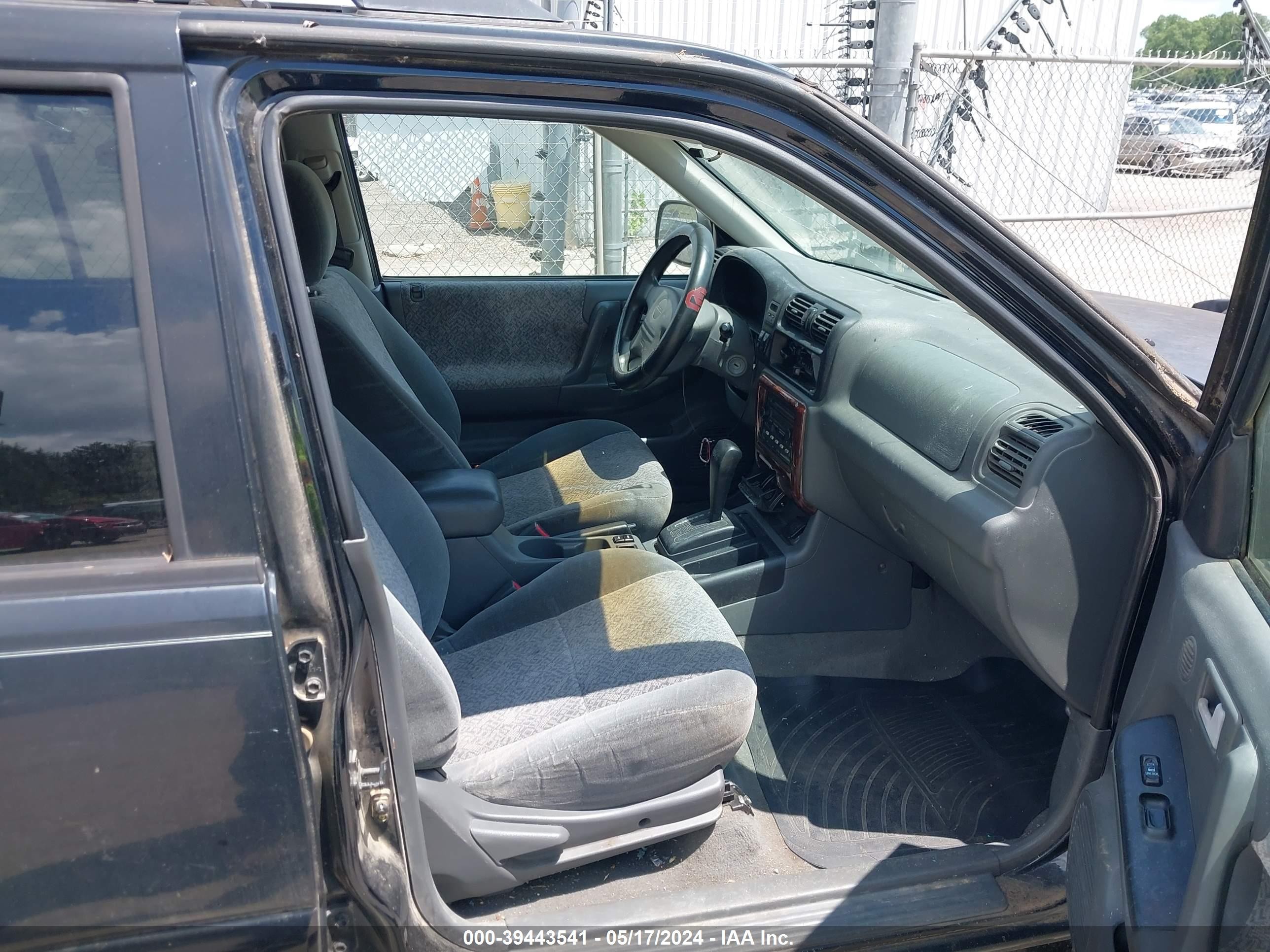 Photo 4 VIN: 4S2CK58W424322007 - ISUZU RODEO 