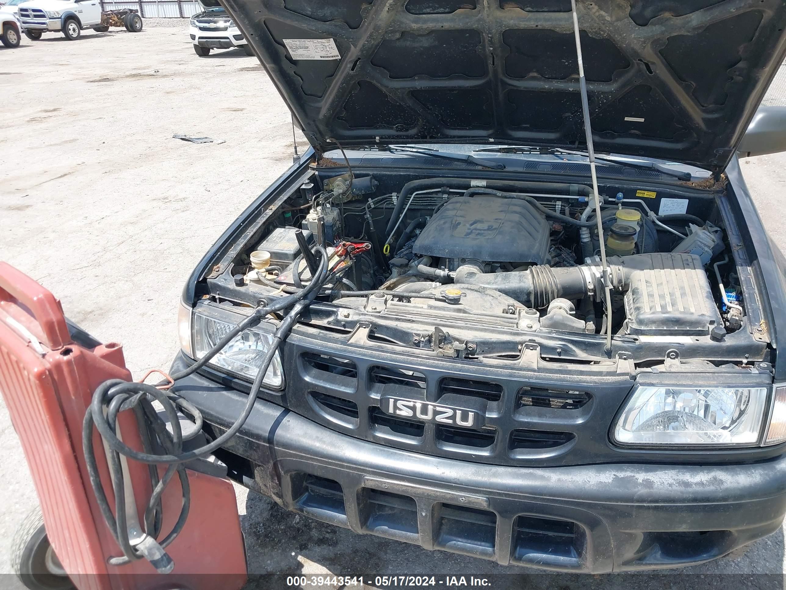 Photo 9 VIN: 4S2CK58W424322007 - ISUZU RODEO 