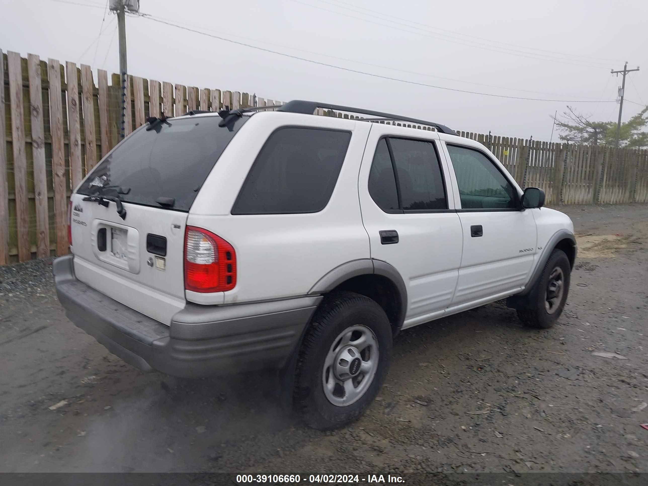 Photo 3 VIN: 4S2CK58W514347593 - ISUZU RODEO 