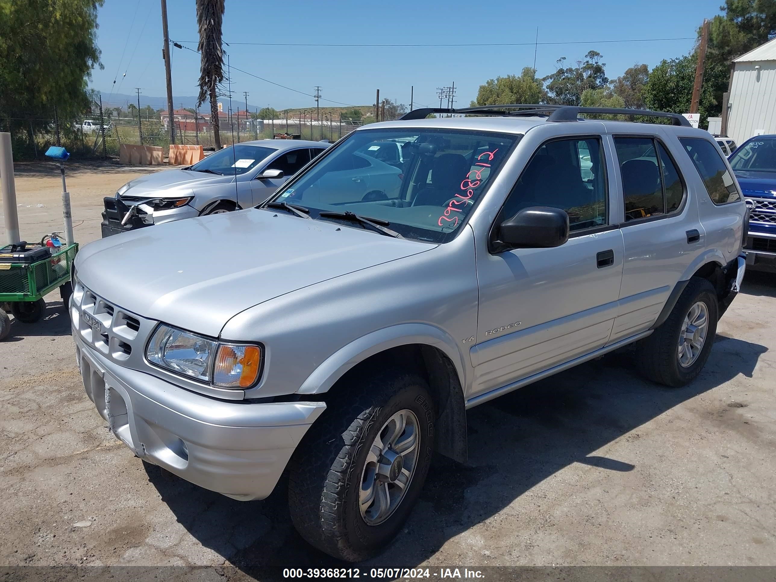 Photo 1 VIN: 4S2CK58W614362989 - ISUZU RODEO 