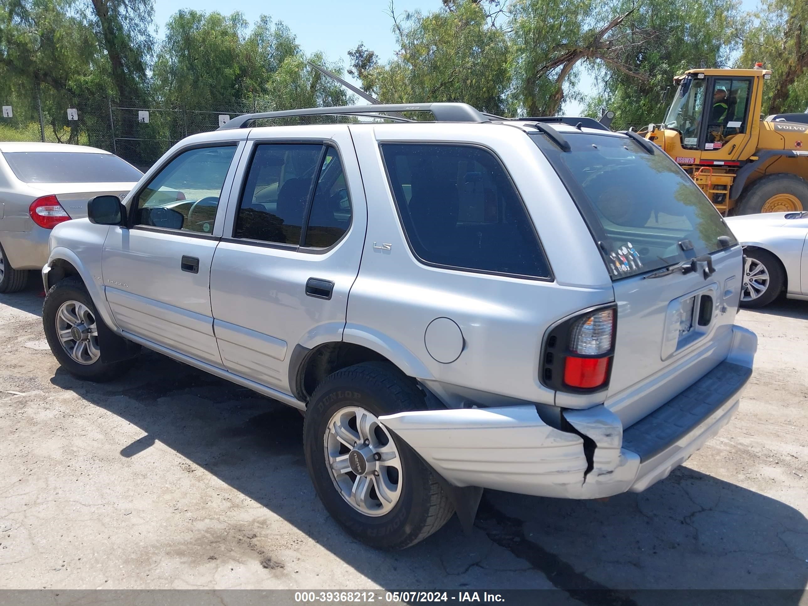 Photo 2 VIN: 4S2CK58W614362989 - ISUZU RODEO 