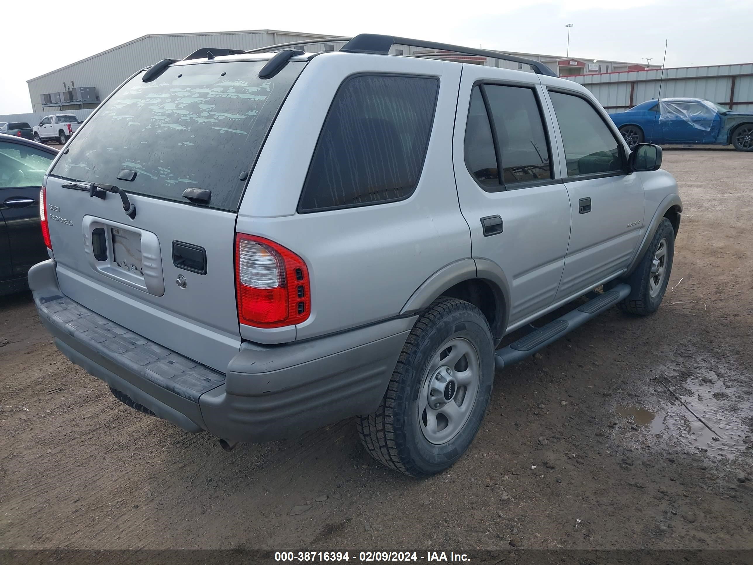 Photo 3 VIN: 4S2CK58W724321773 - ISUZU RODEO 