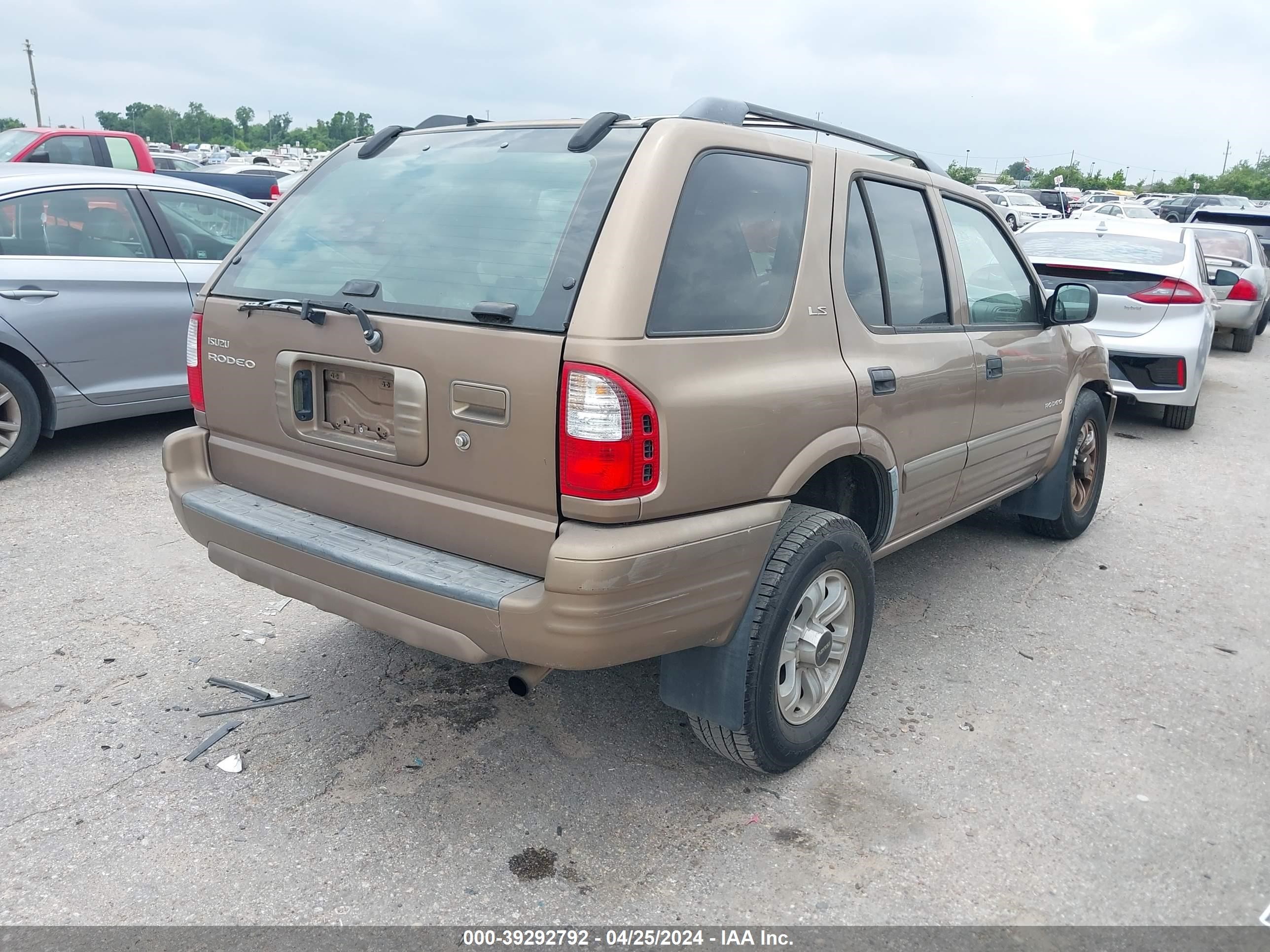 Photo 3 VIN: 4S2CK58W814311817 - ISUZU RODEO 