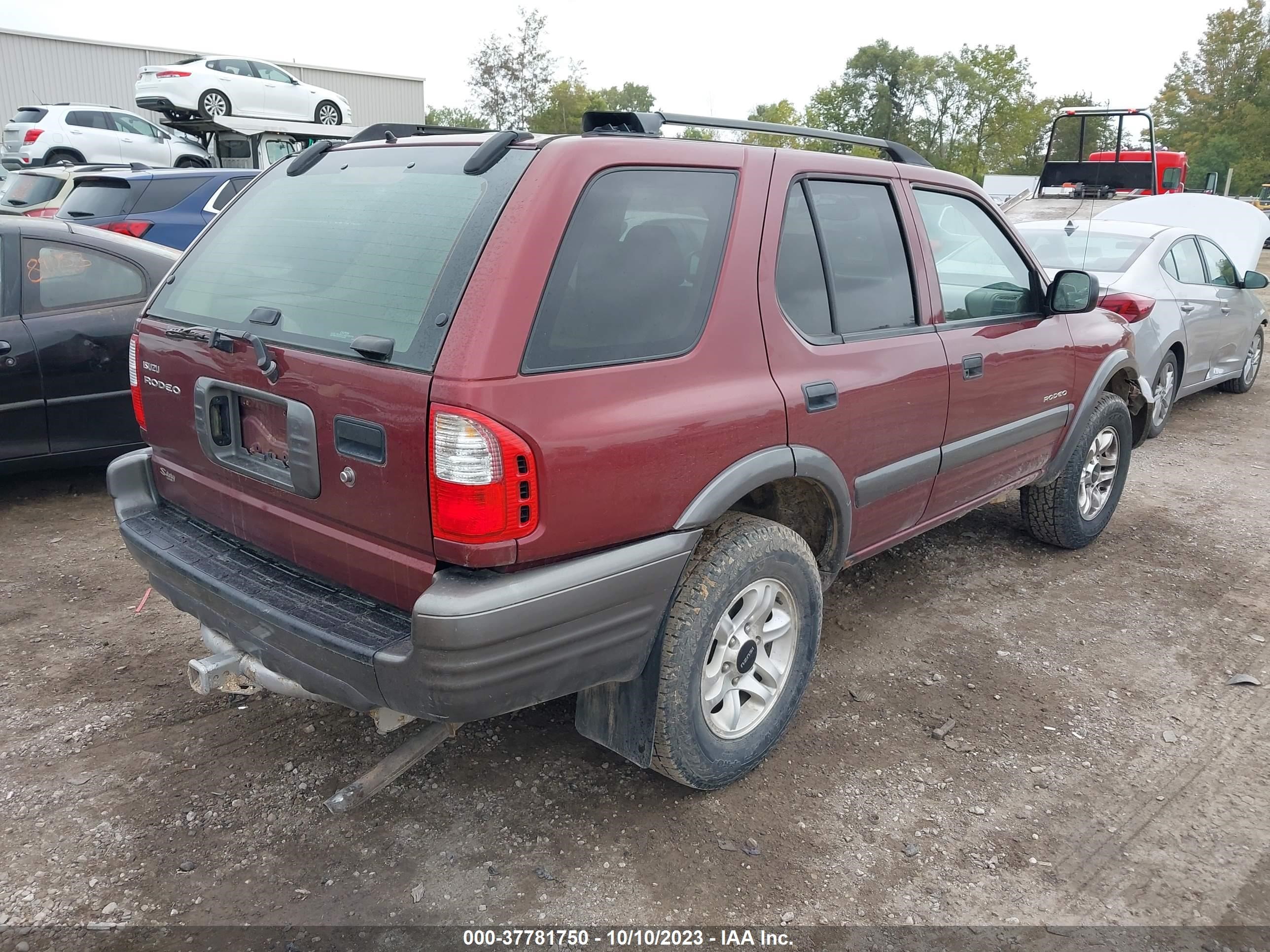 Photo 3 VIN: 4S2CK58W834300609 - ISUZU RODEO 