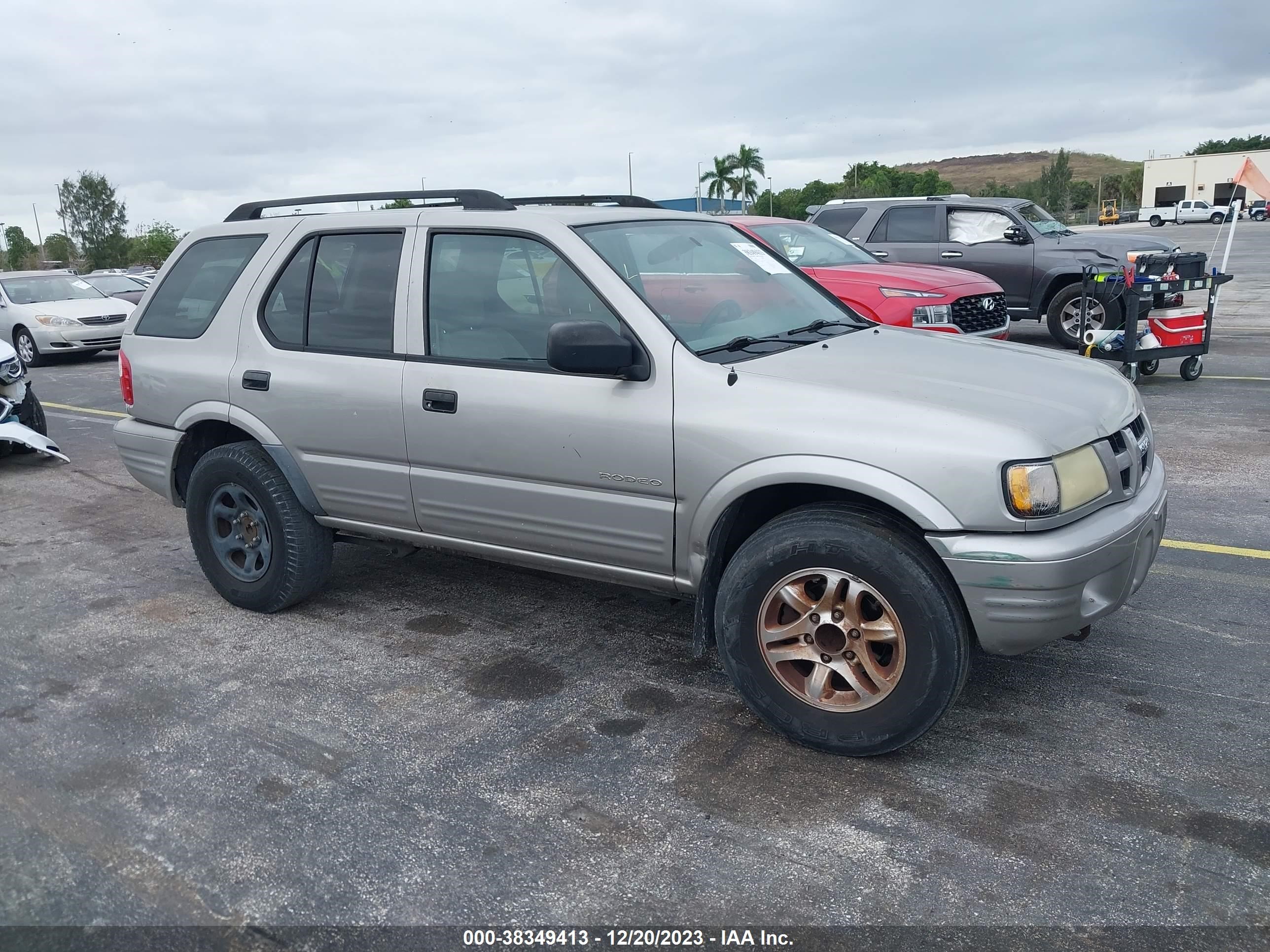 Photo 0 VIN: 4S2CK58YX44316359 - ISUZU RODEO 