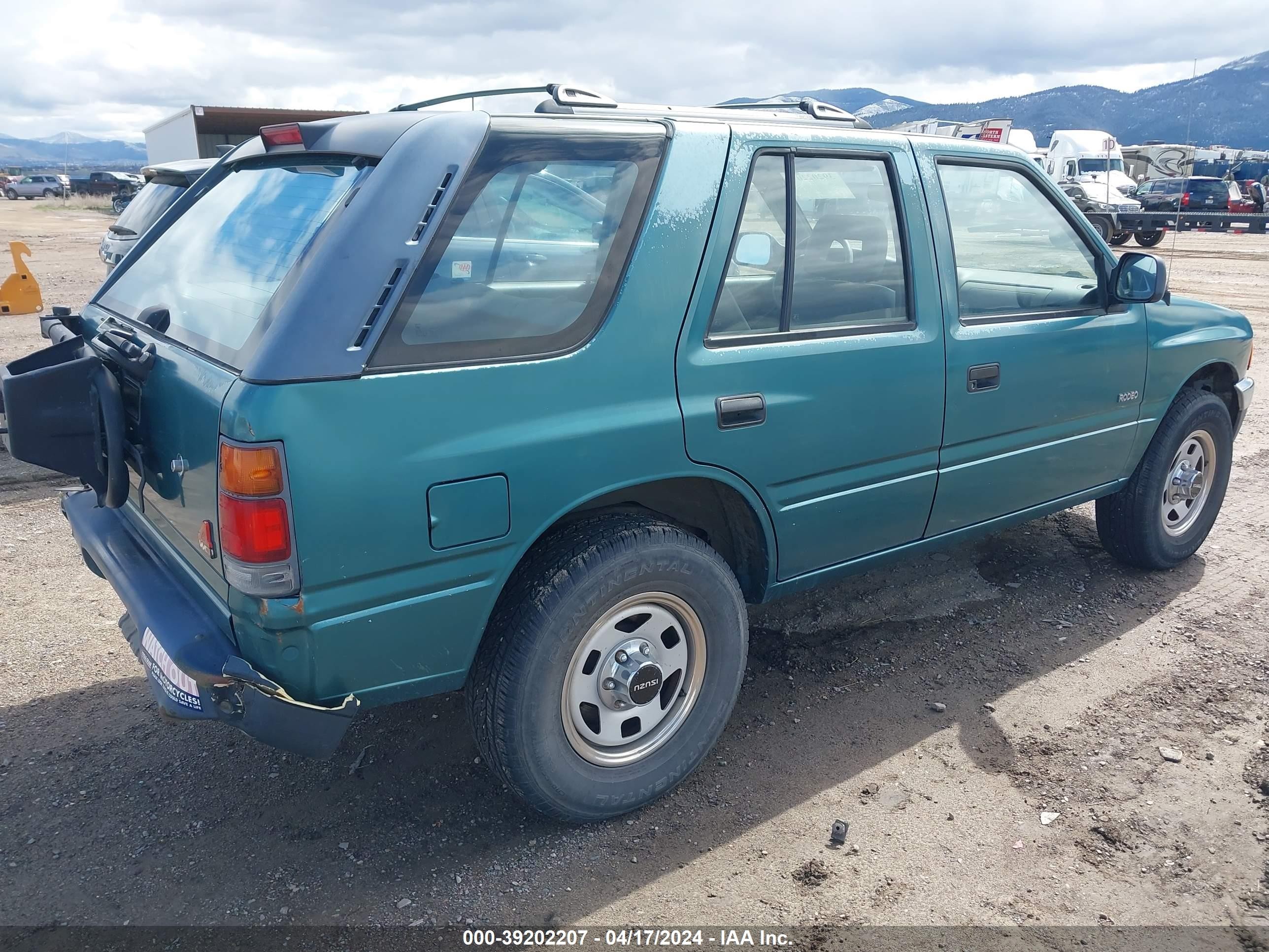 Photo 3 VIN: 4S2CM58V2T4307671 - ISUZU RODEO 