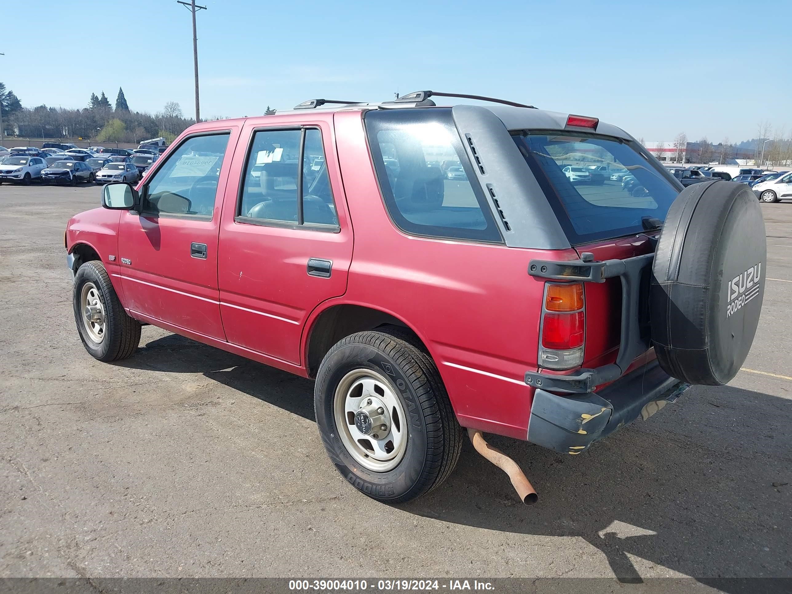 Photo 2 VIN: 4S2CM58V3V4300215 - ISUZU RODEO 