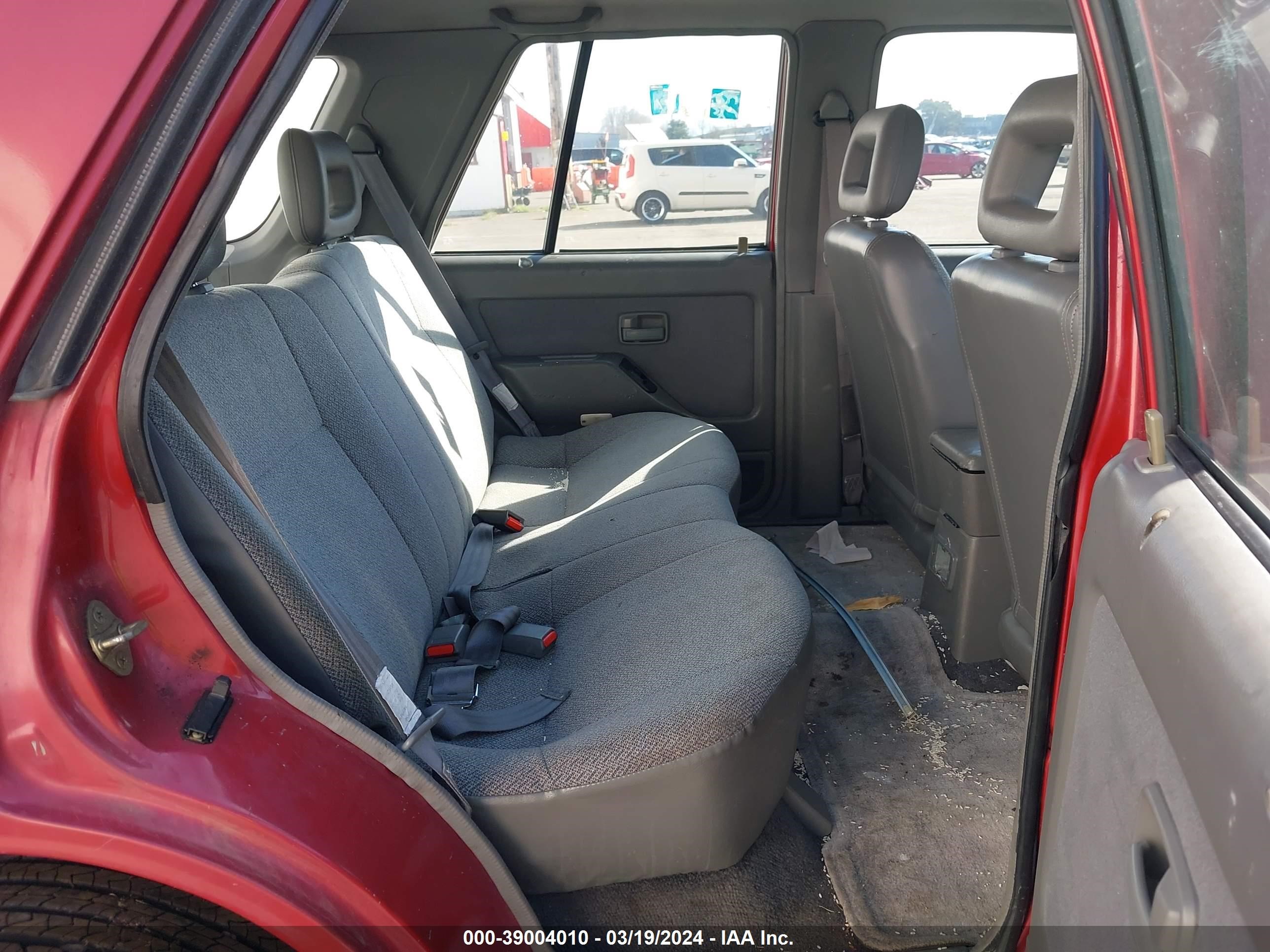 Photo 7 VIN: 4S2CM58V3V4300215 - ISUZU RODEO 