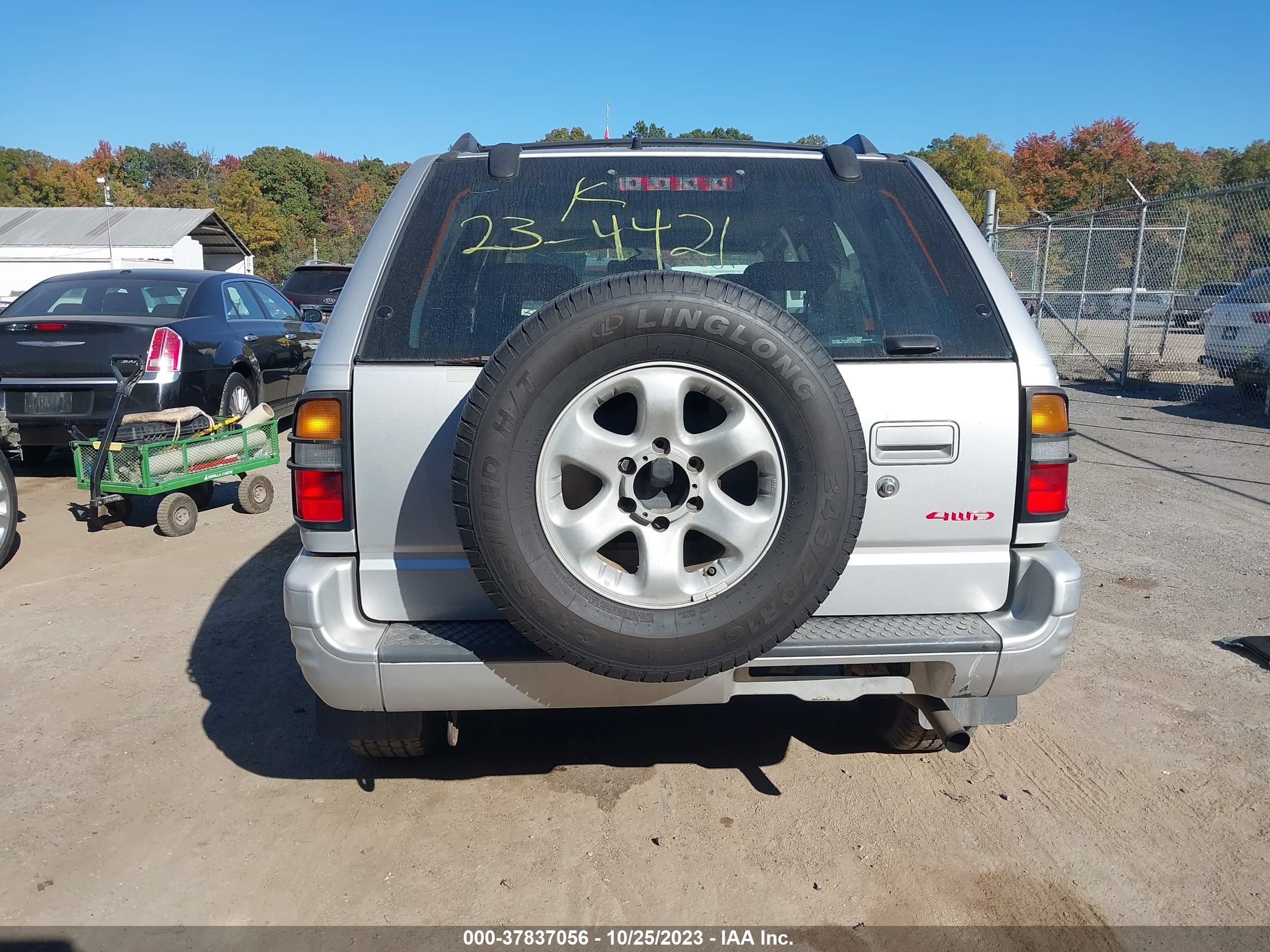 Photo 15 VIN: 4S2CM58W8X4376816 - ISUZU RODEO 