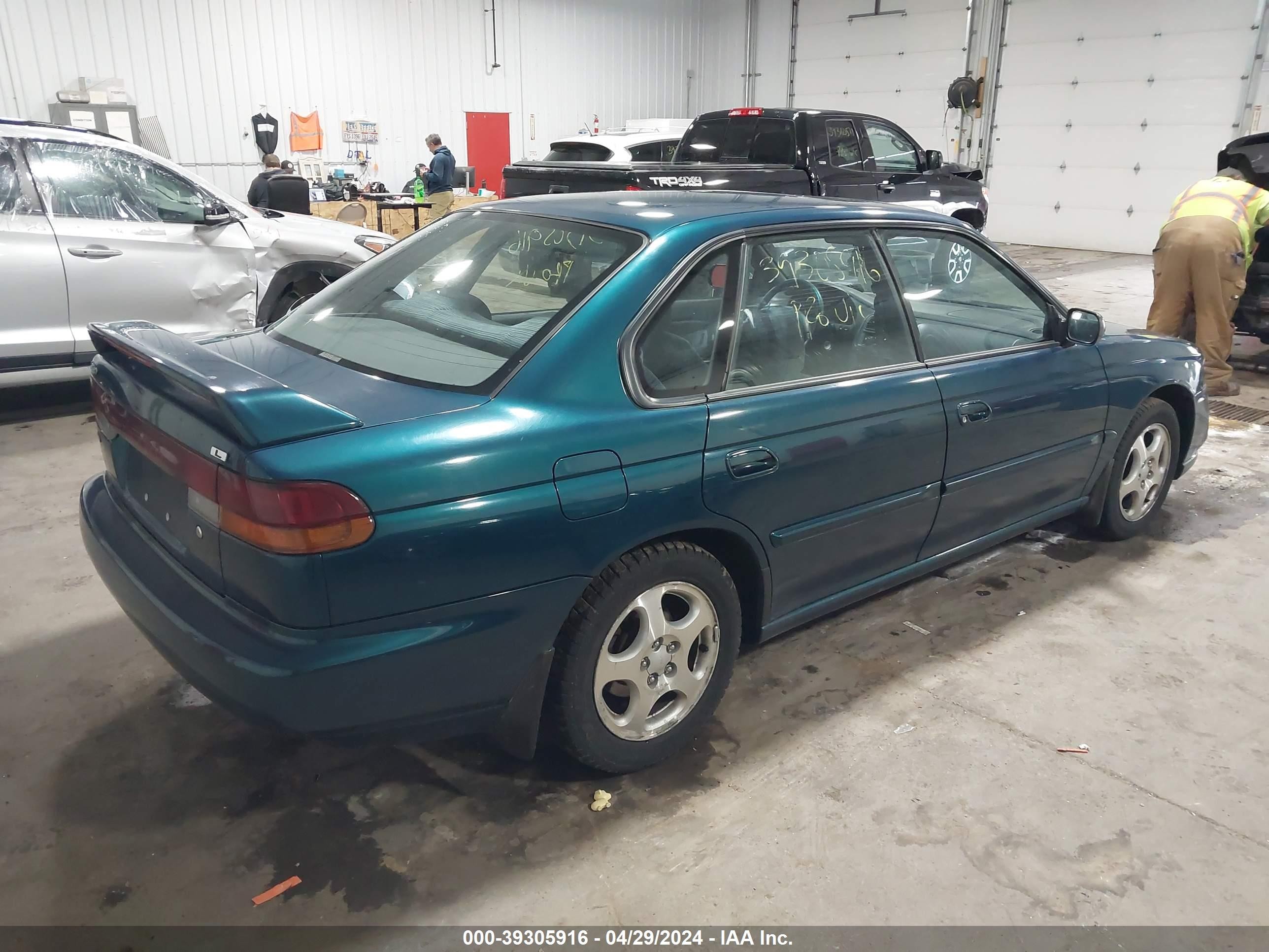 Photo 3 VIN: 4S3BD4358X7253208 - SUBARU LEGACY 