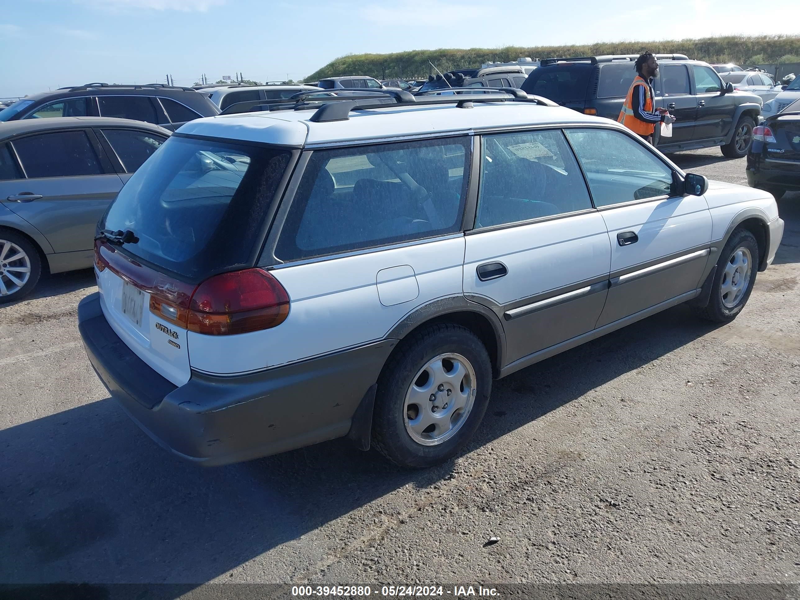 Photo 3 VIN: 4S3BG6851V7649635 - SUBARU LEGACY 