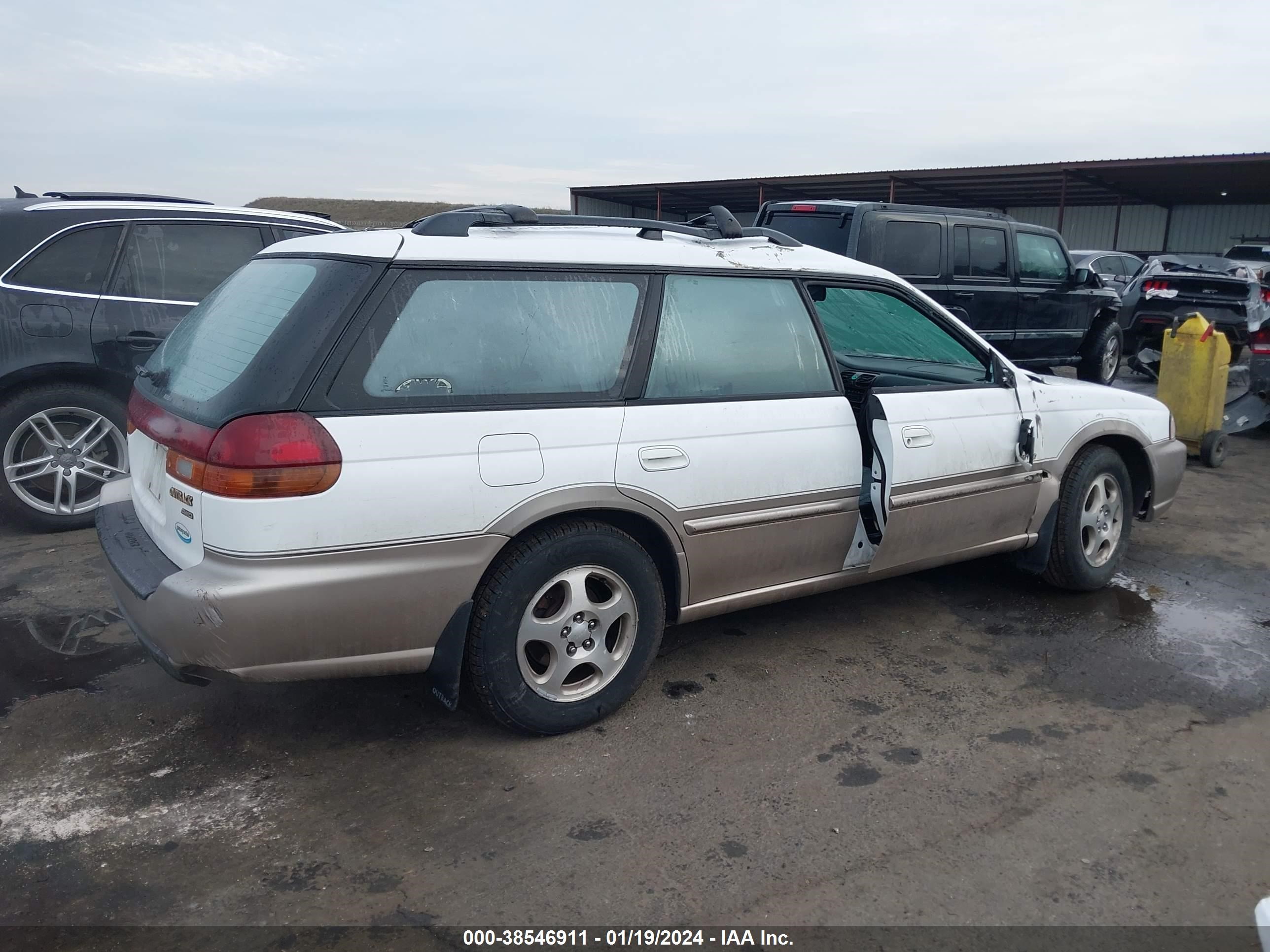 Photo 3 VIN: 4S3BG6853X6616290 - SUBARU LEGACY 