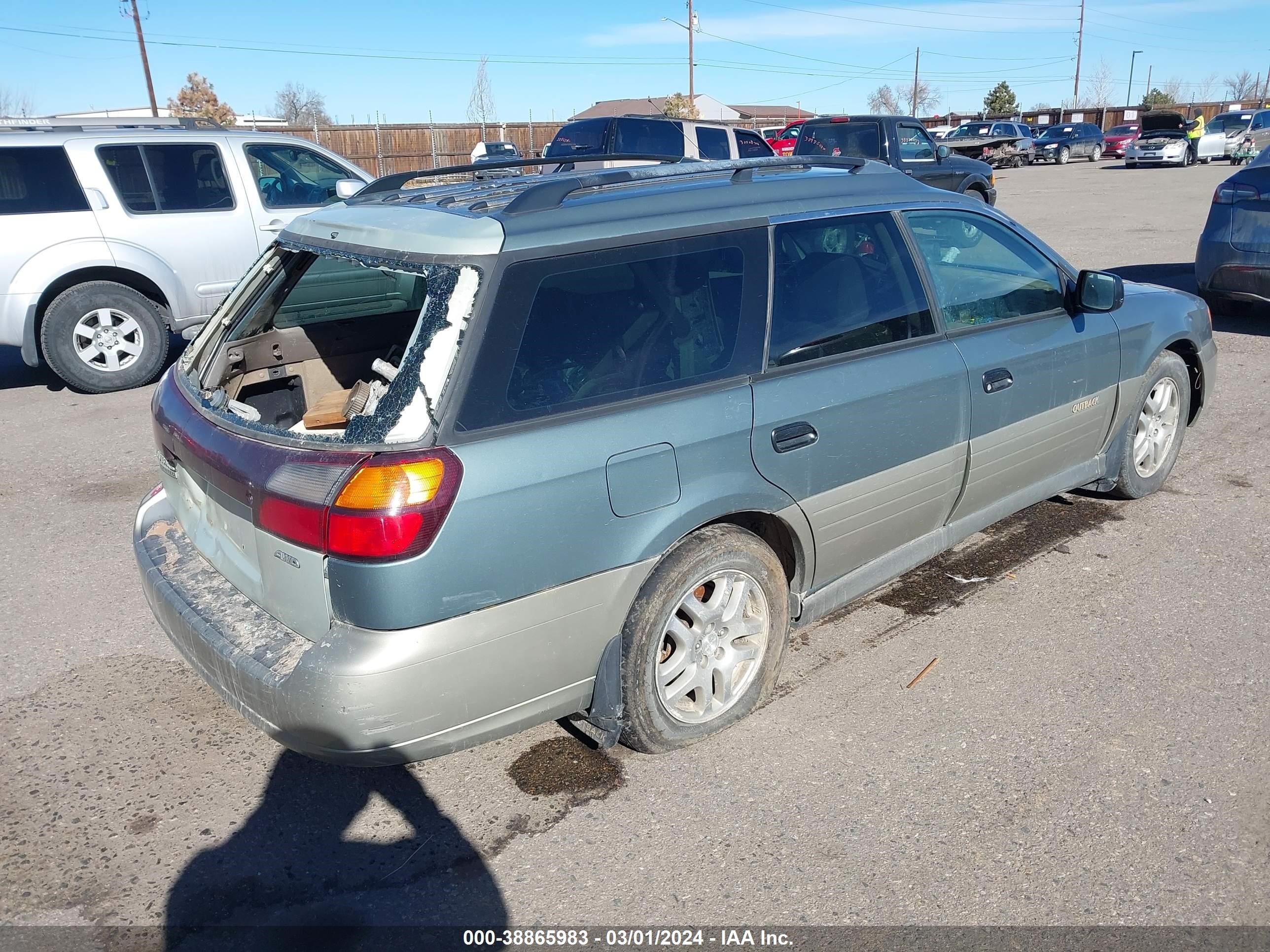 Photo 3 VIN: 4S3BH6650Y7660355 - SUBARU OUTBACK 