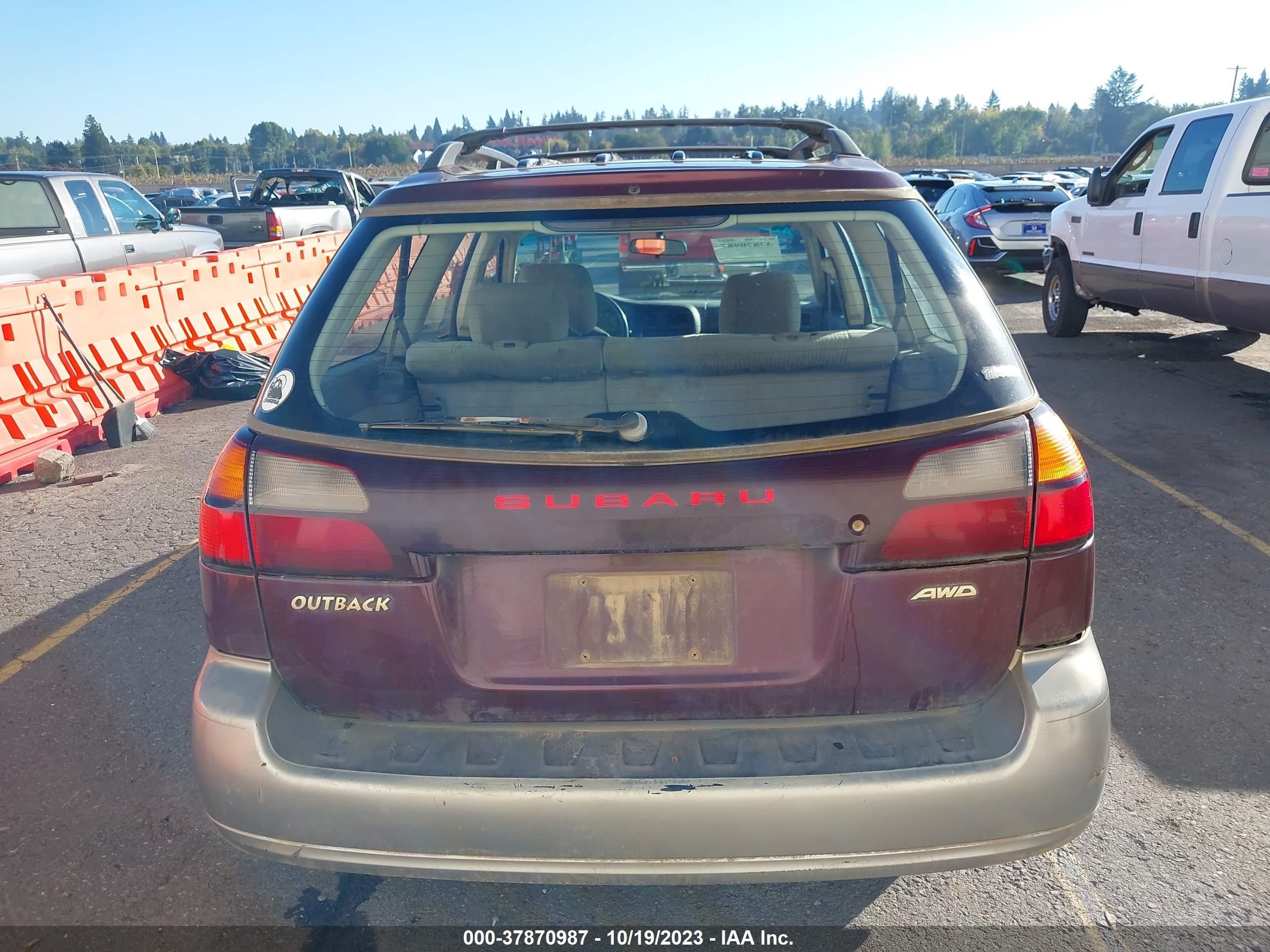 Photo 15 VIN: 4S3BH6651Y7603310 - SUBARU OUTBACK 