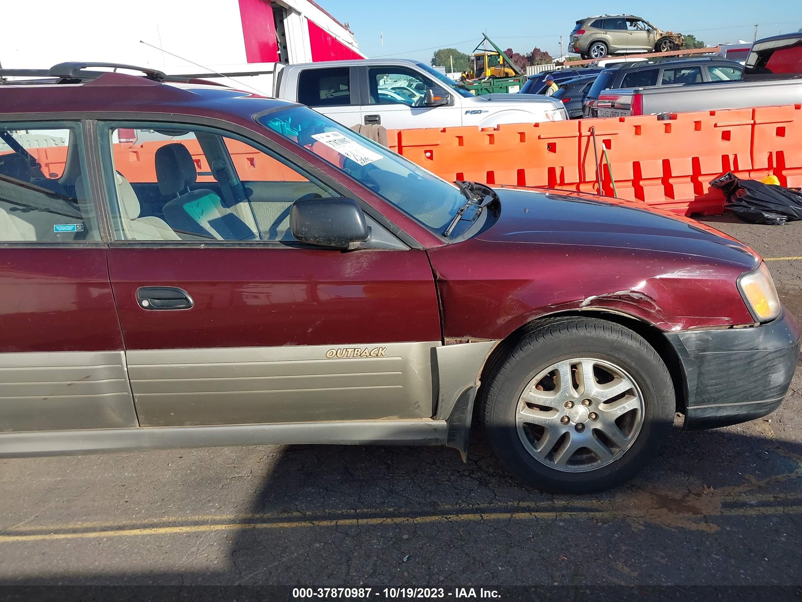 Photo 5 VIN: 4S3BH6651Y7603310 - SUBARU OUTBACK 