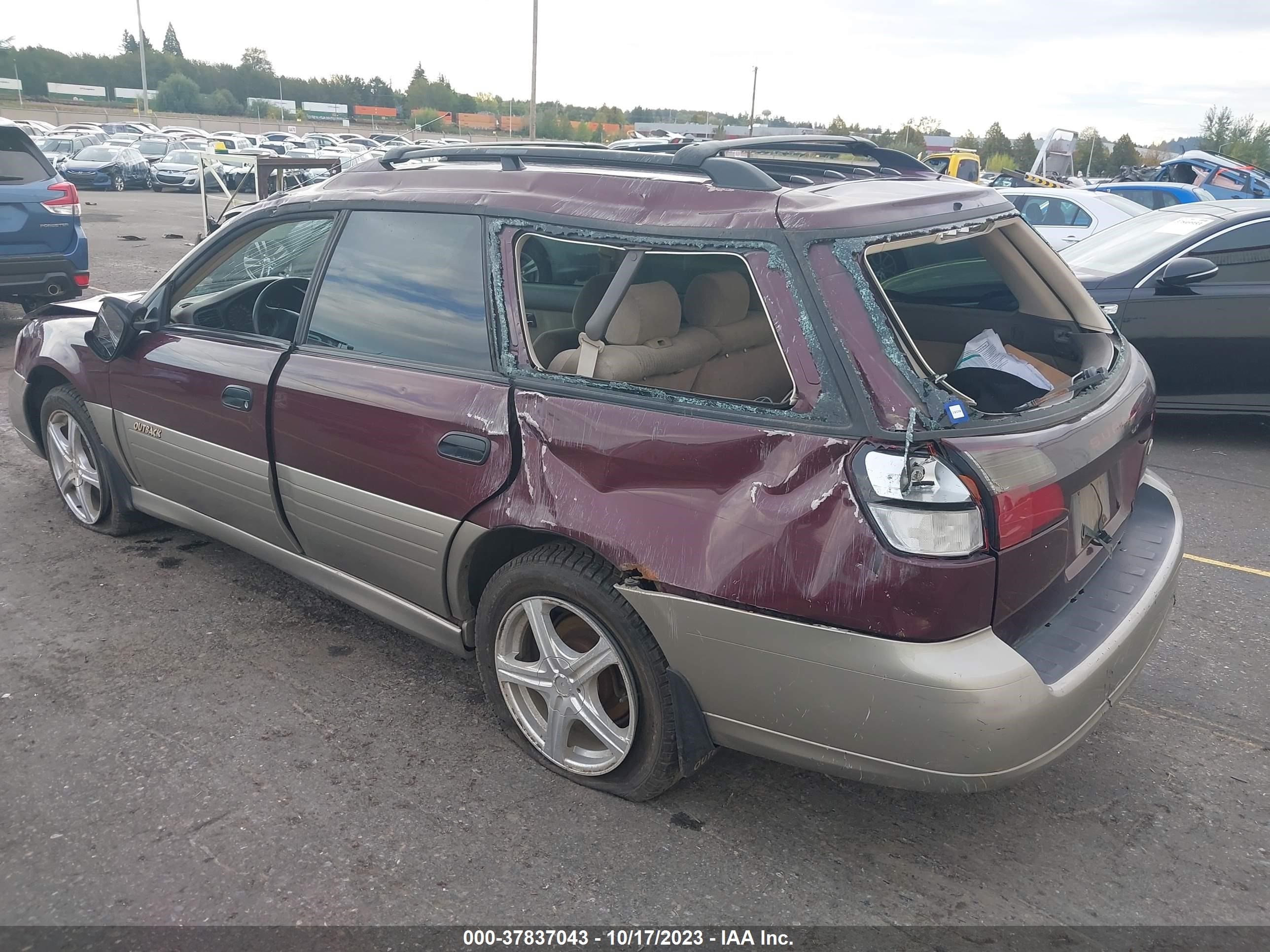 Photo 2 VIN: 4S3BH6652Y7603798 - SUBARU OUTBACK 