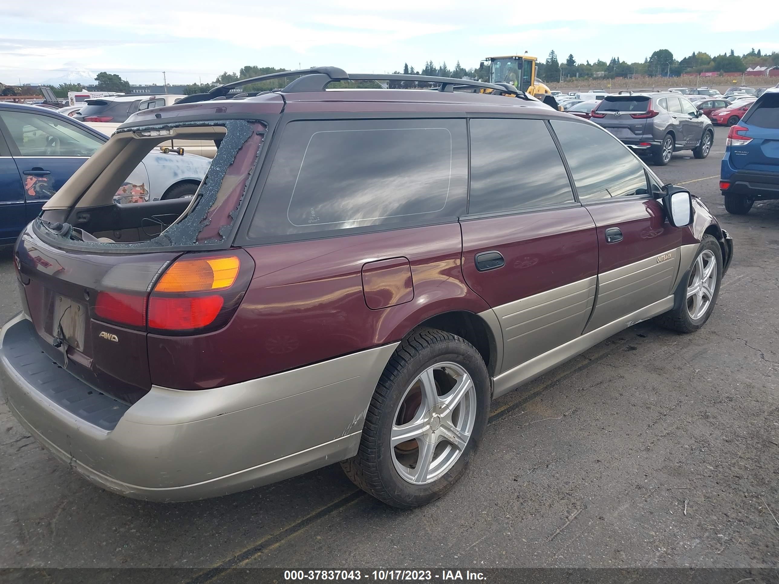 Photo 3 VIN: 4S3BH6652Y7603798 - SUBARU OUTBACK 