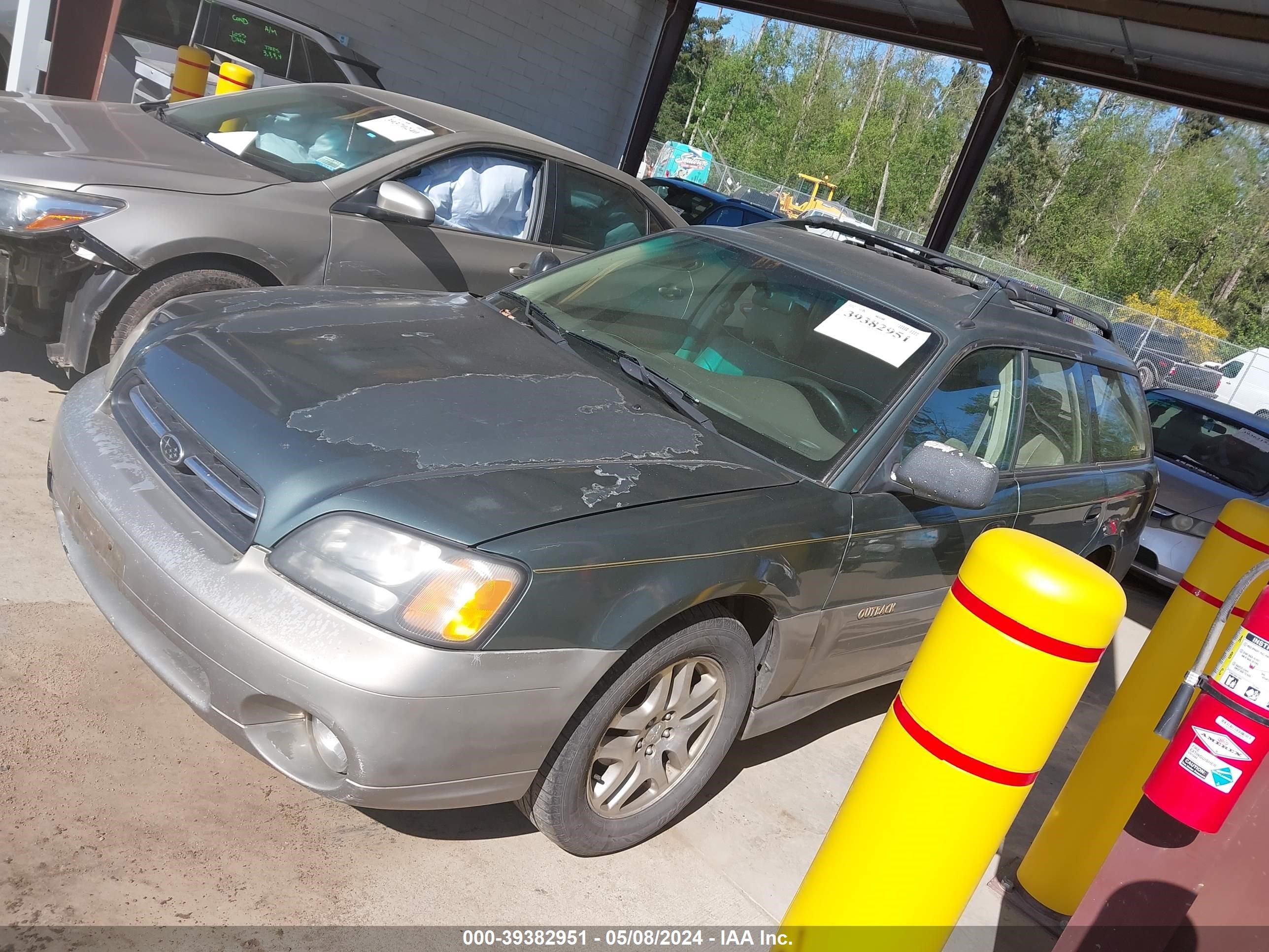 Photo 1 VIN: 4S3BH6653Y6631308 - SUBARU OUTBACK 