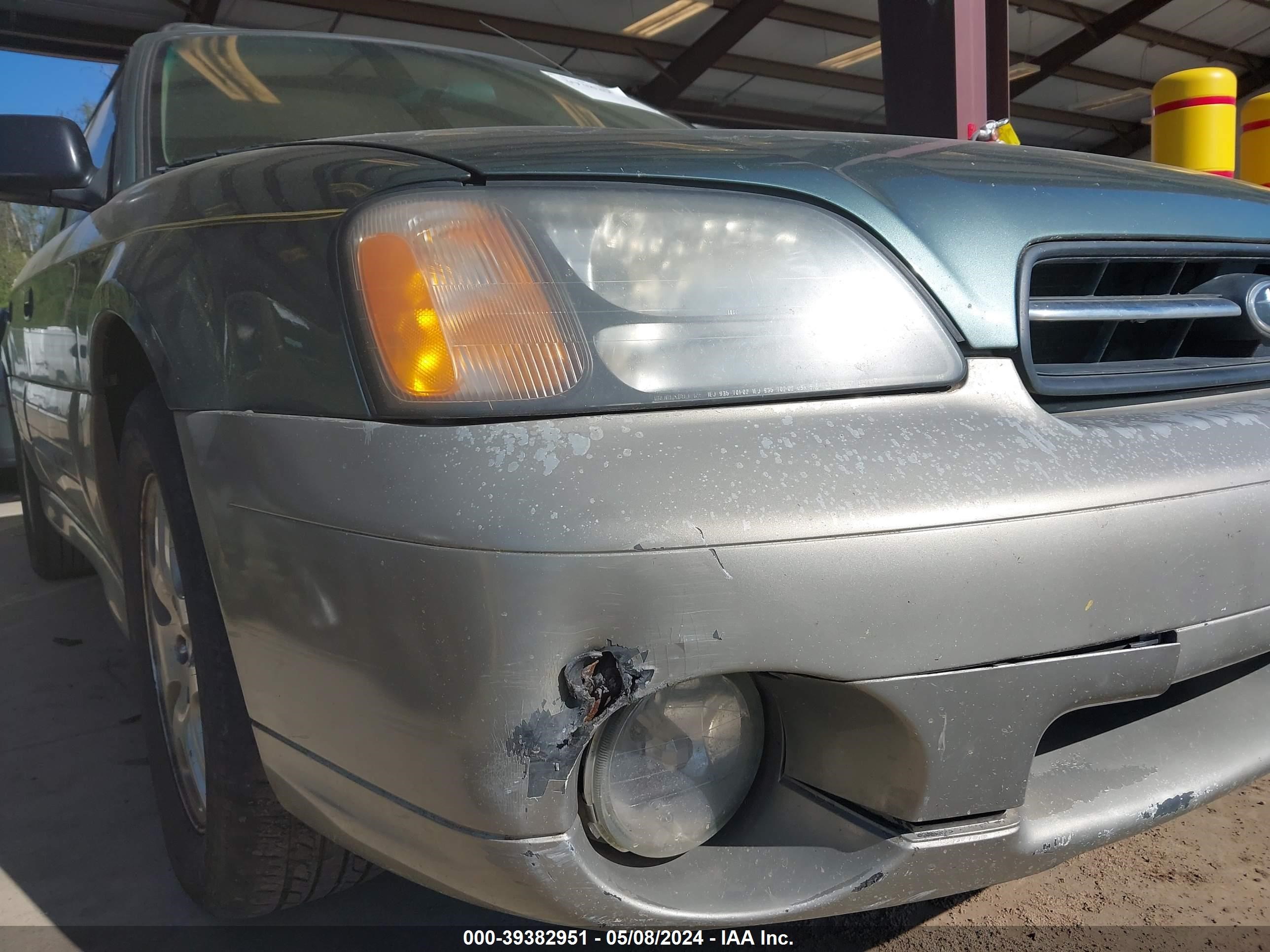 Photo 5 VIN: 4S3BH6653Y6631308 - SUBARU OUTBACK 