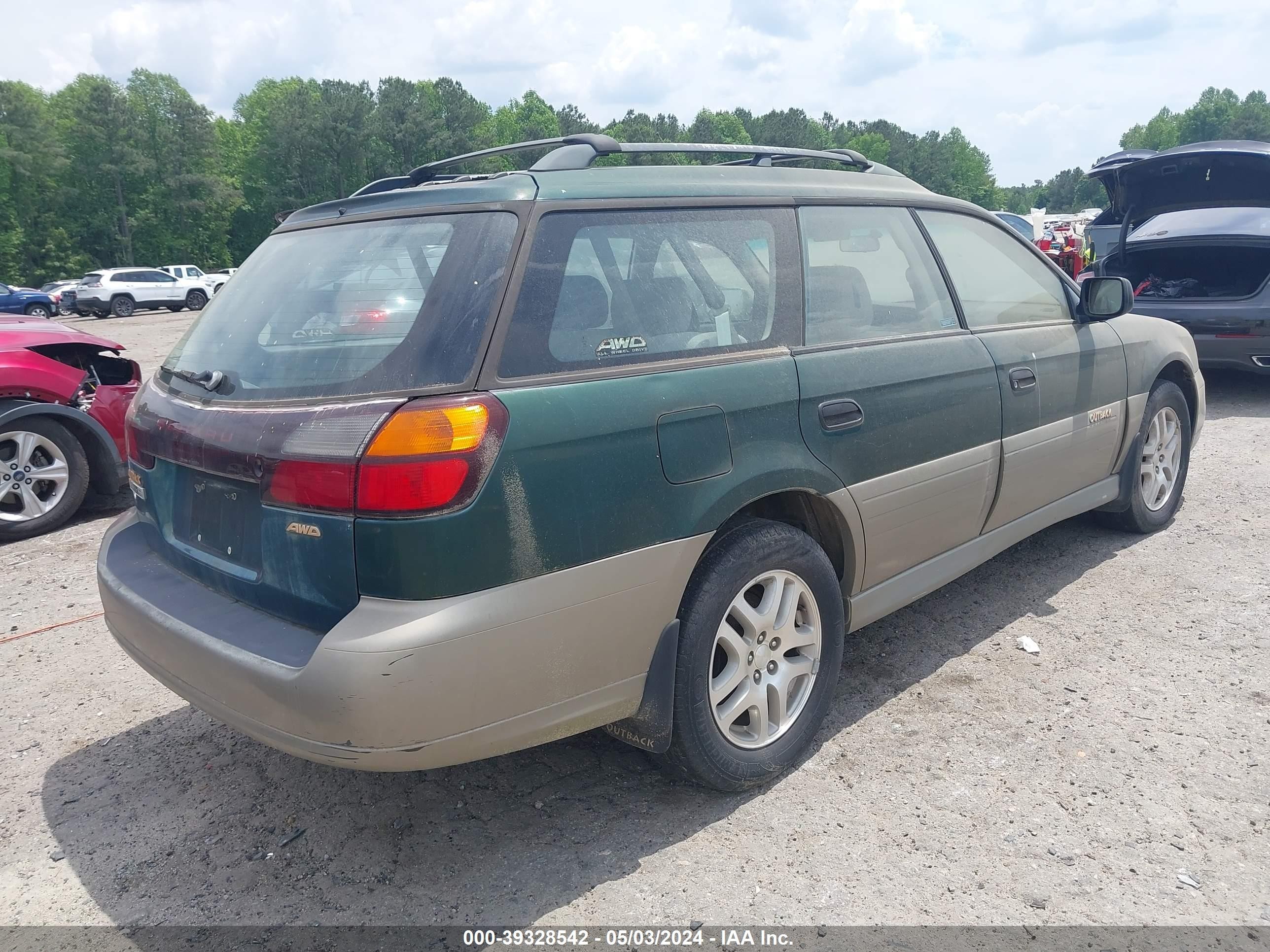 Photo 3 VIN: 4S3BH6654Y7631862 - SUBARU OUTBACK 