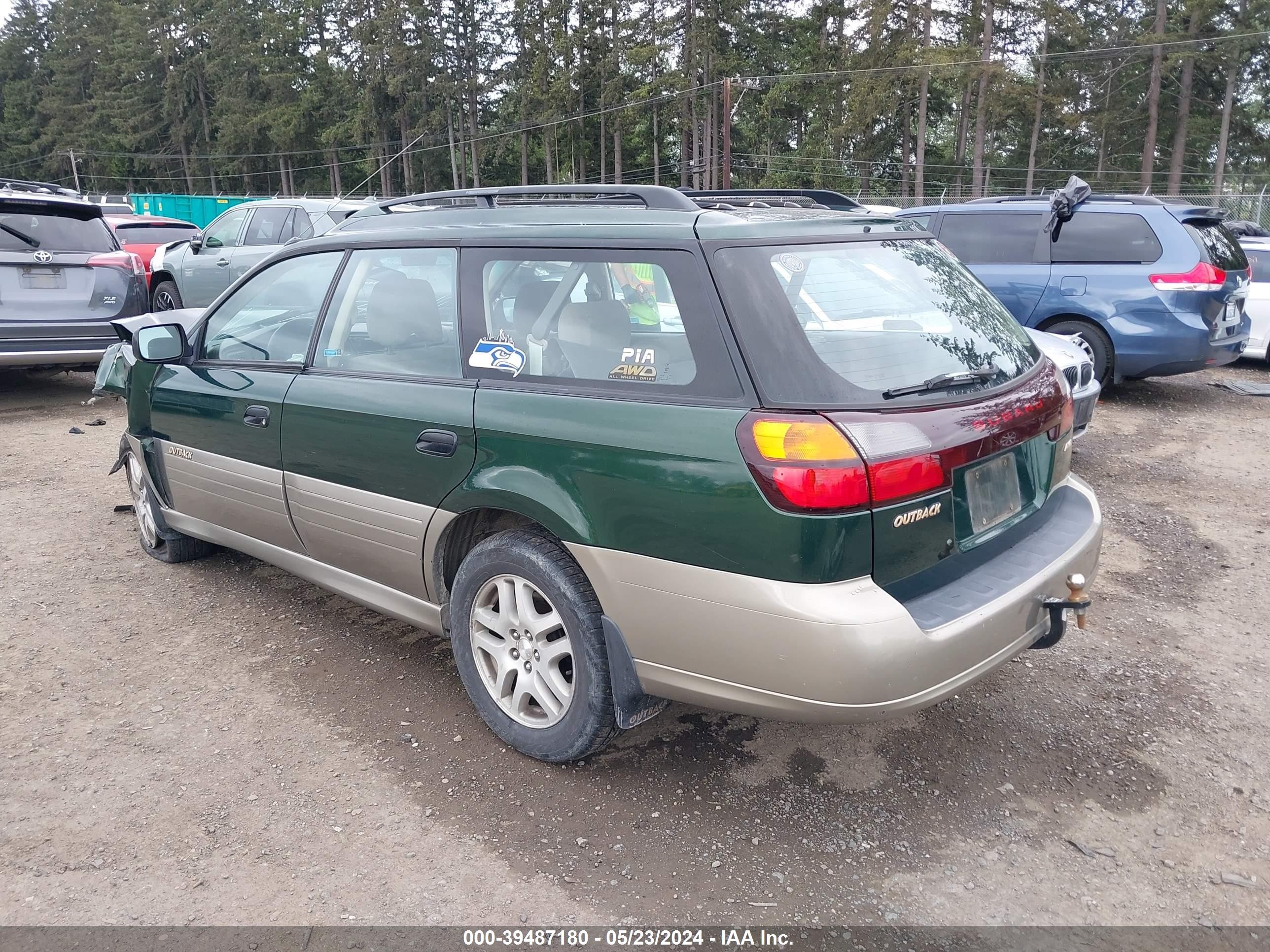 Photo 2 VIN: 4S3BH6656Y7605909 - SUBARU OUTBACK 