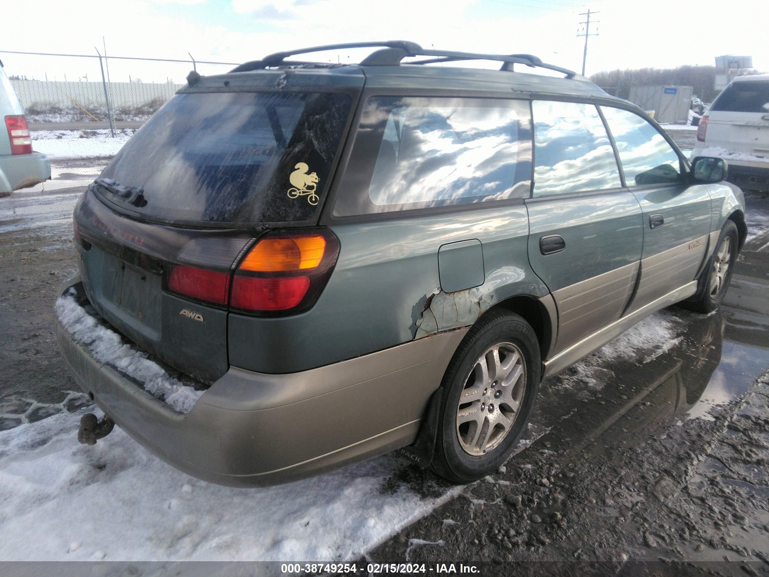 Photo 3 VIN: 4S3BH6657Y7648610 - SUBARU OUTBACK 